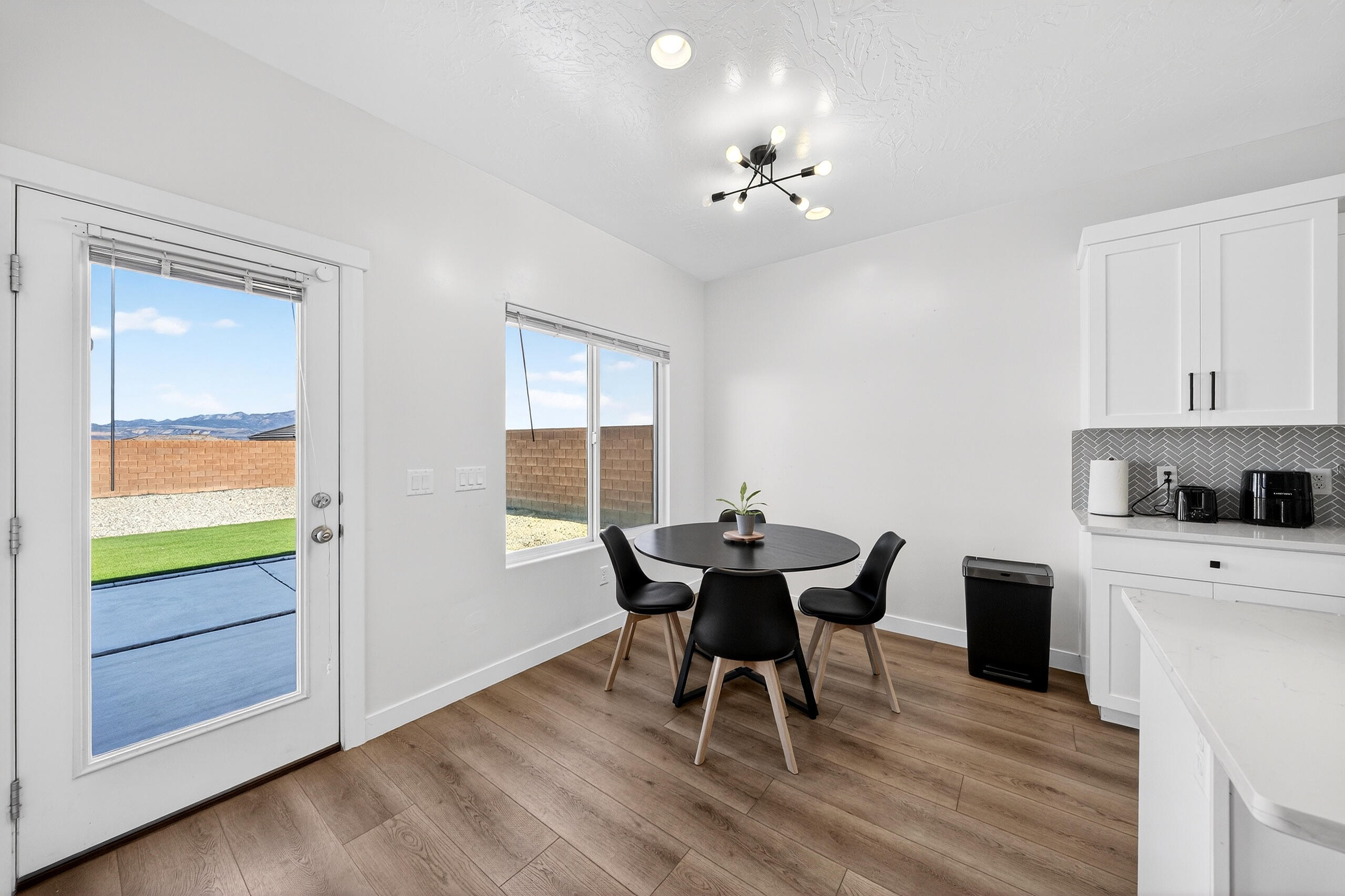 SAGE CANYON - Residential