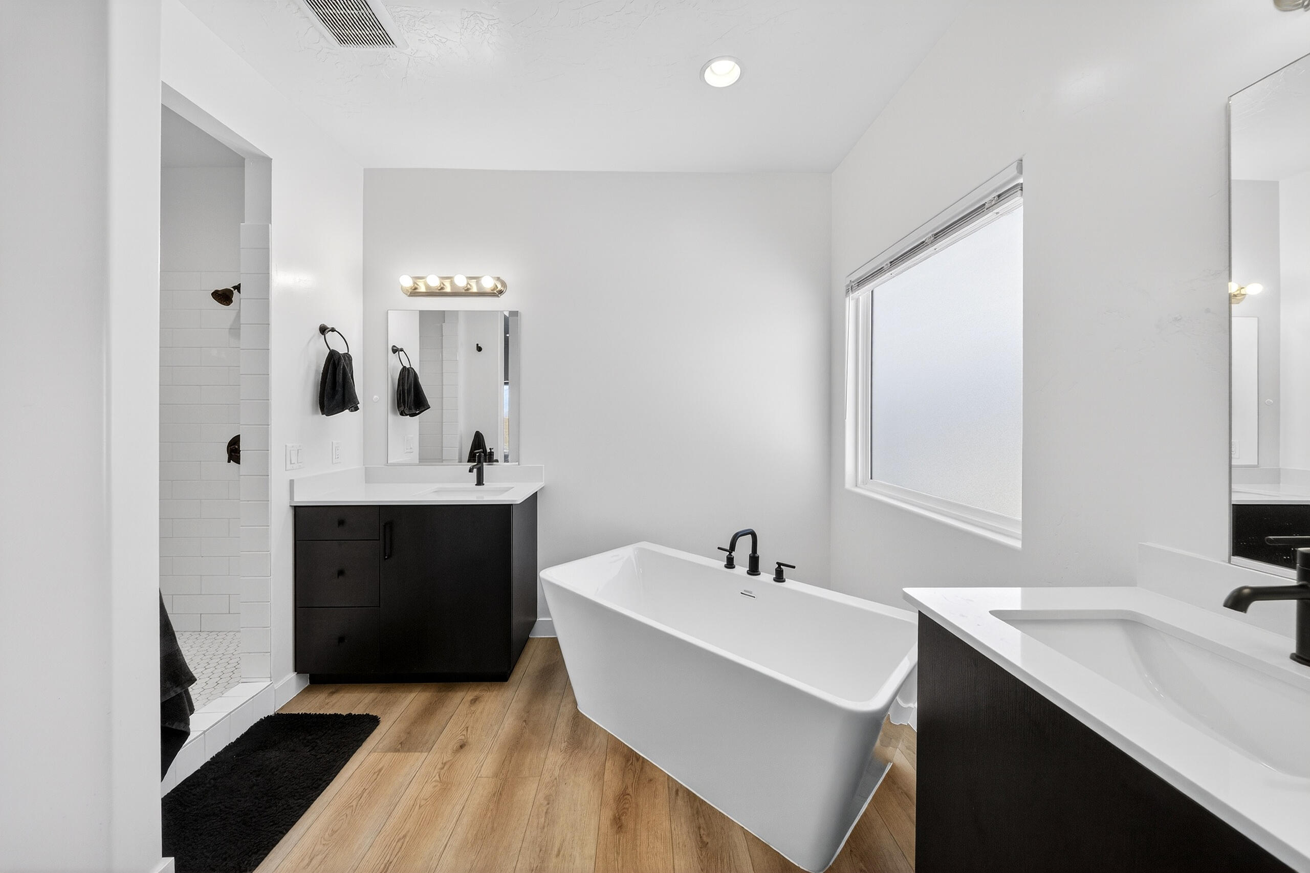 SAGE CANYON - Residential