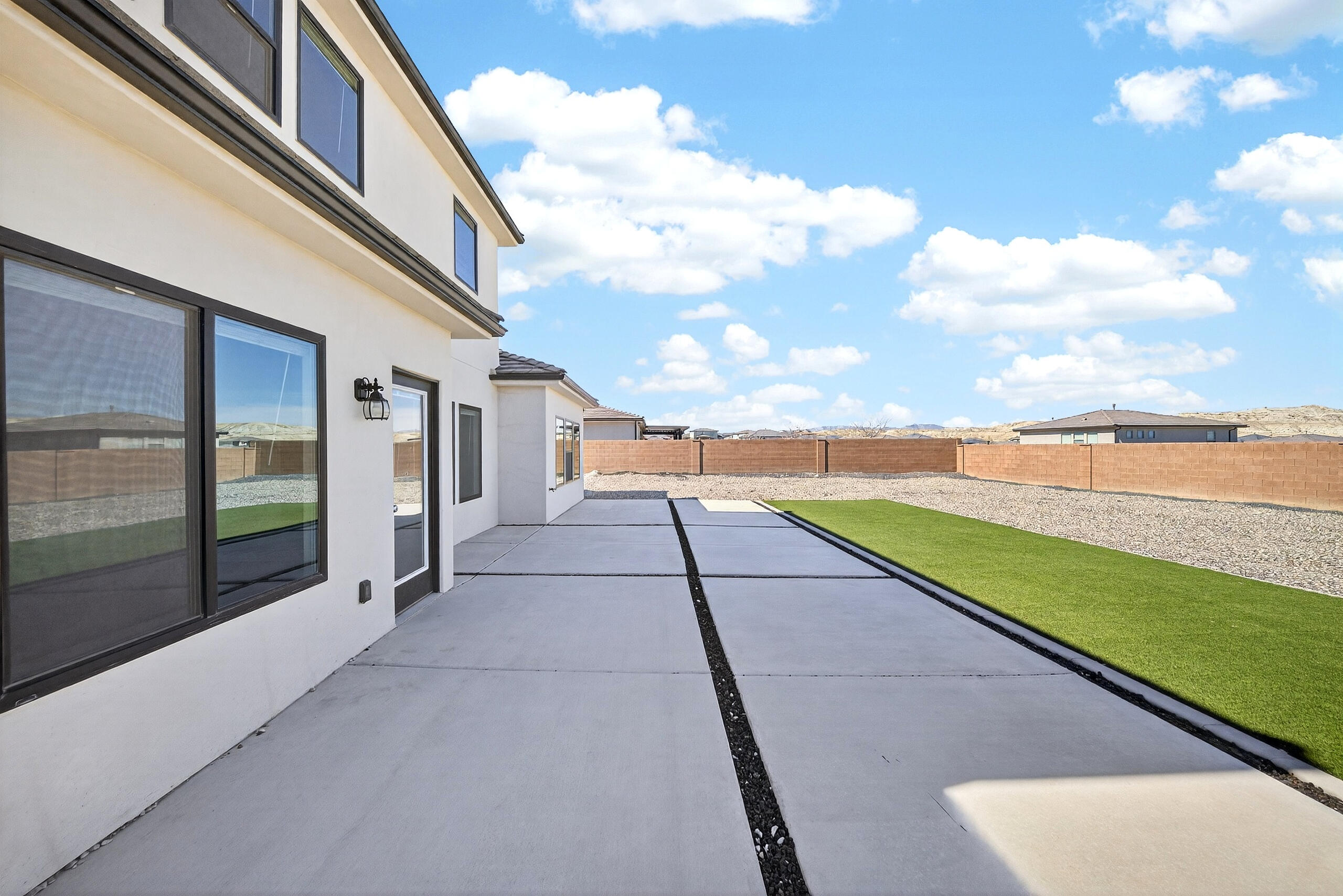 SAGE CANYON - Residential