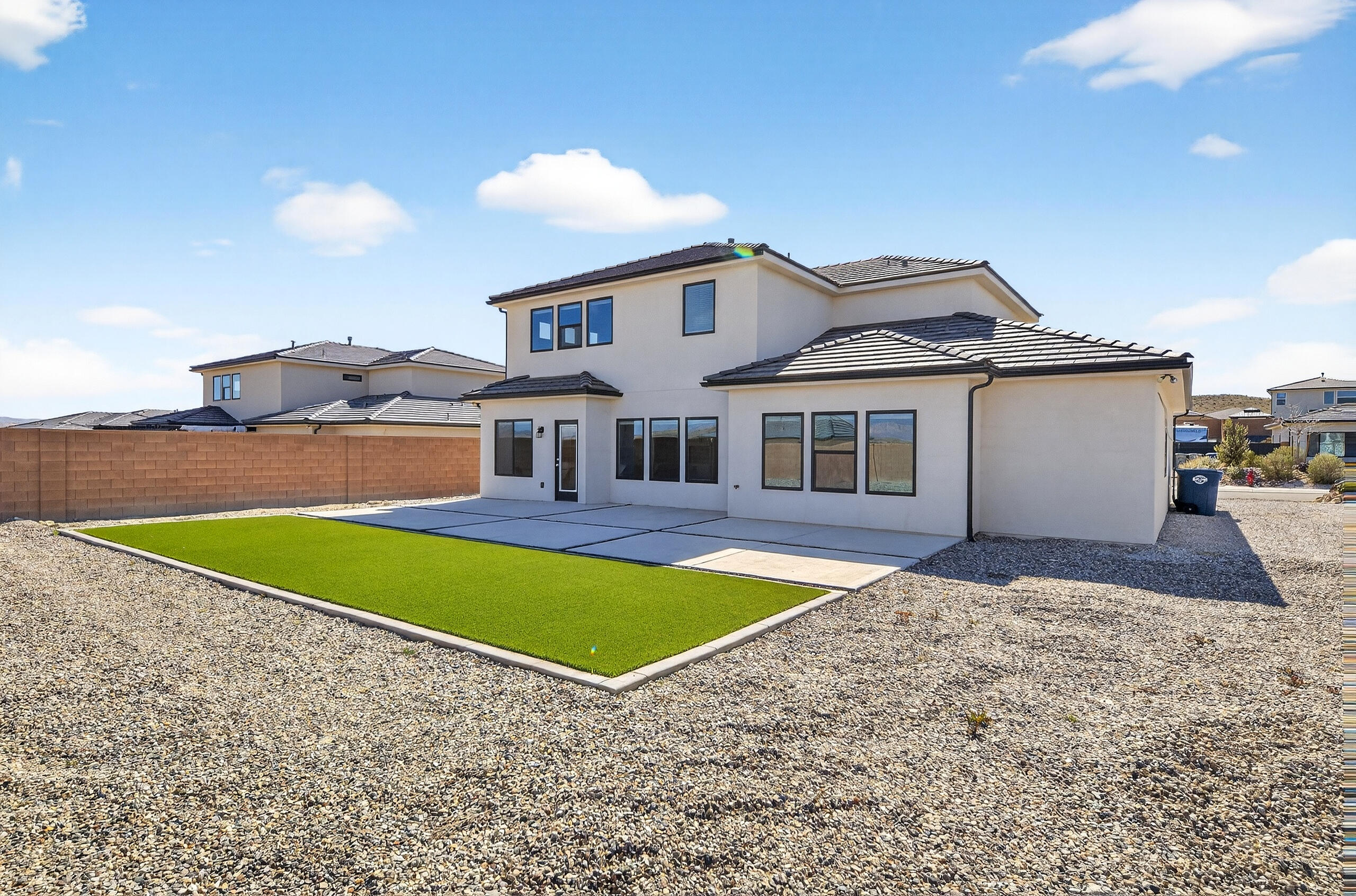 SAGE CANYON - Residential