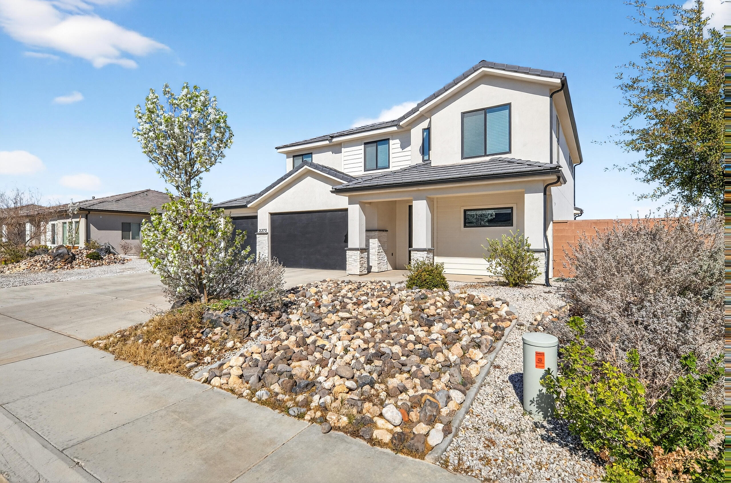 SAGE CANYON - Residential