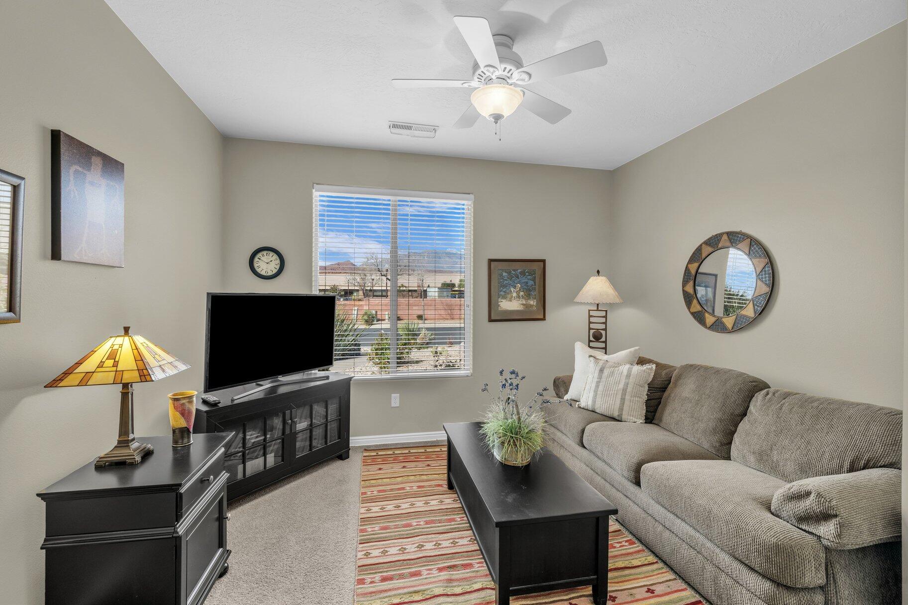 CORAL CANYON - Residential