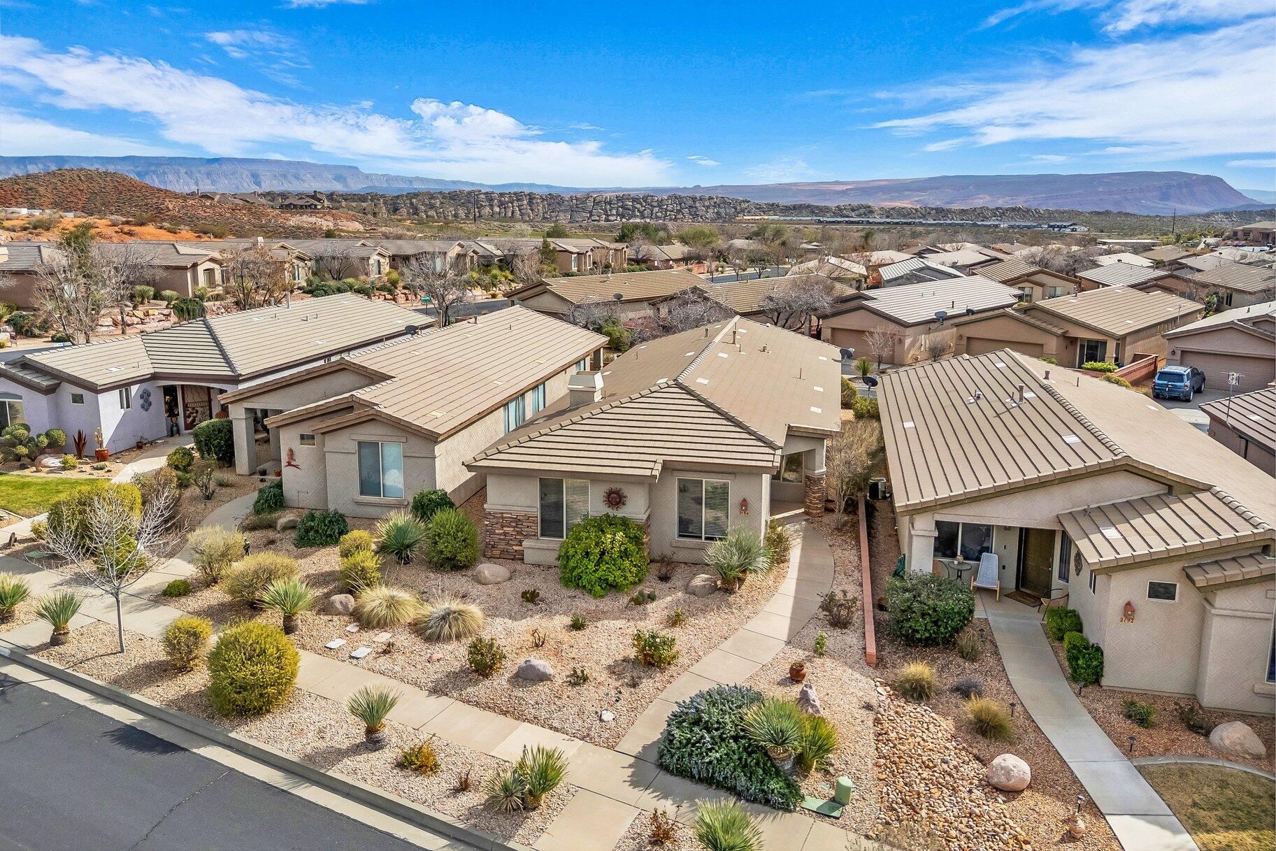 CORAL CANYON - Residential