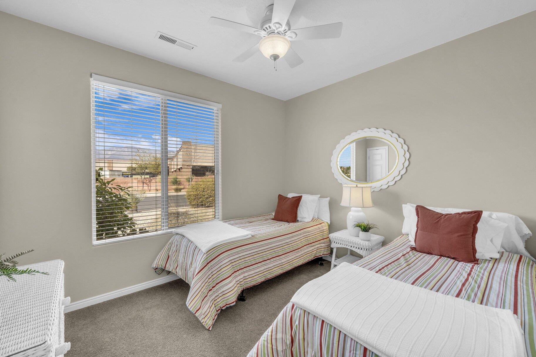 CORAL CANYON - Residential