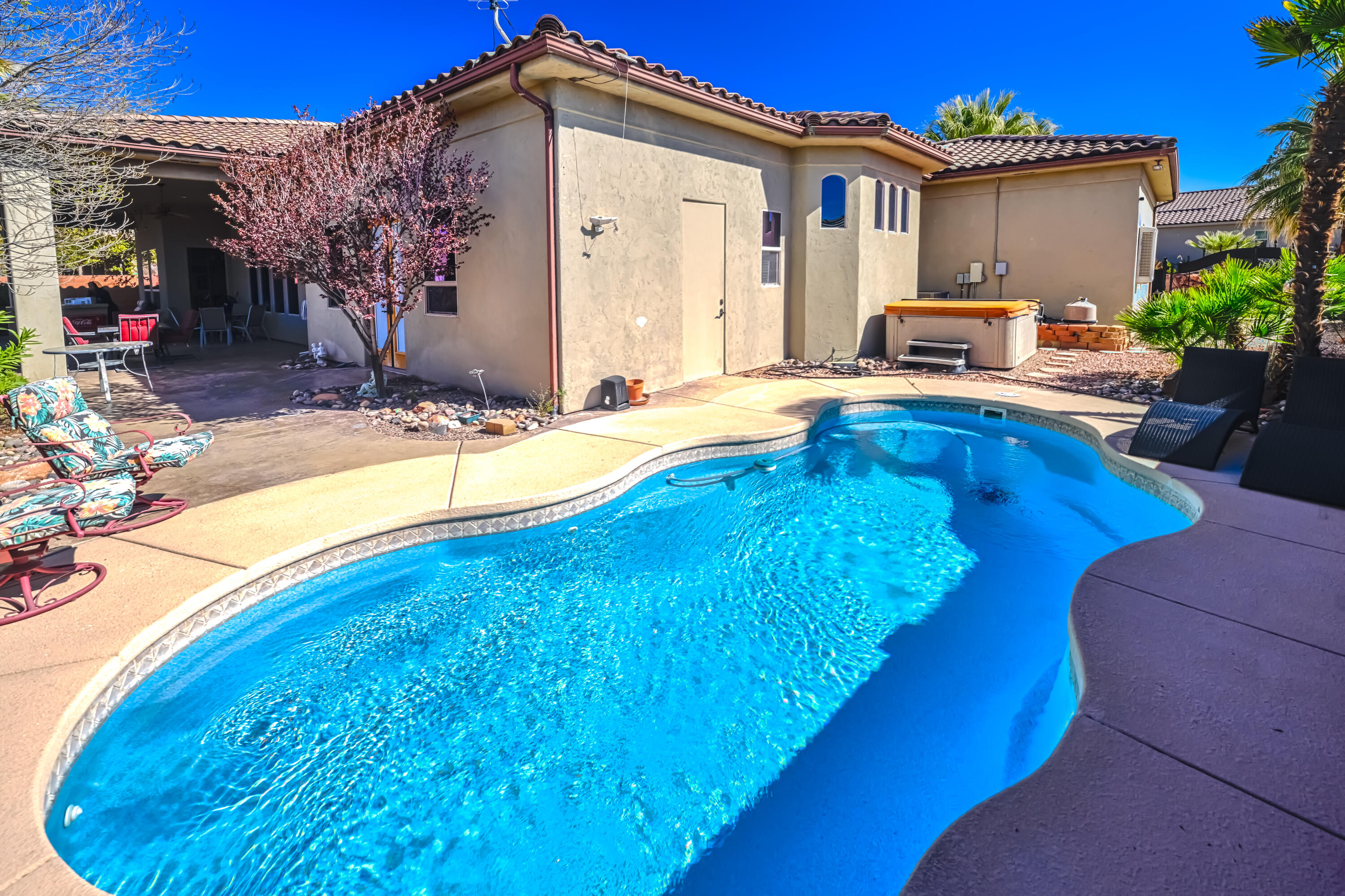 SILVERSTONE AT GREEN SPRINGS - Residential