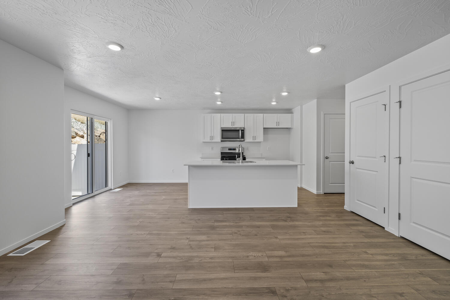 LAVENDER CANYON AT LONG VALLEY - Residential