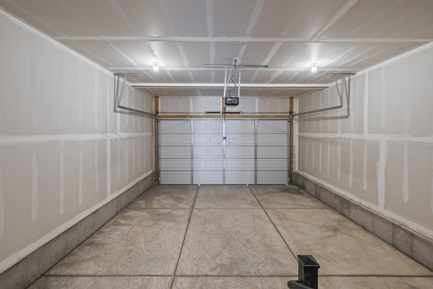 LAVENDER CANYON AT LONG VALLEY - Residential