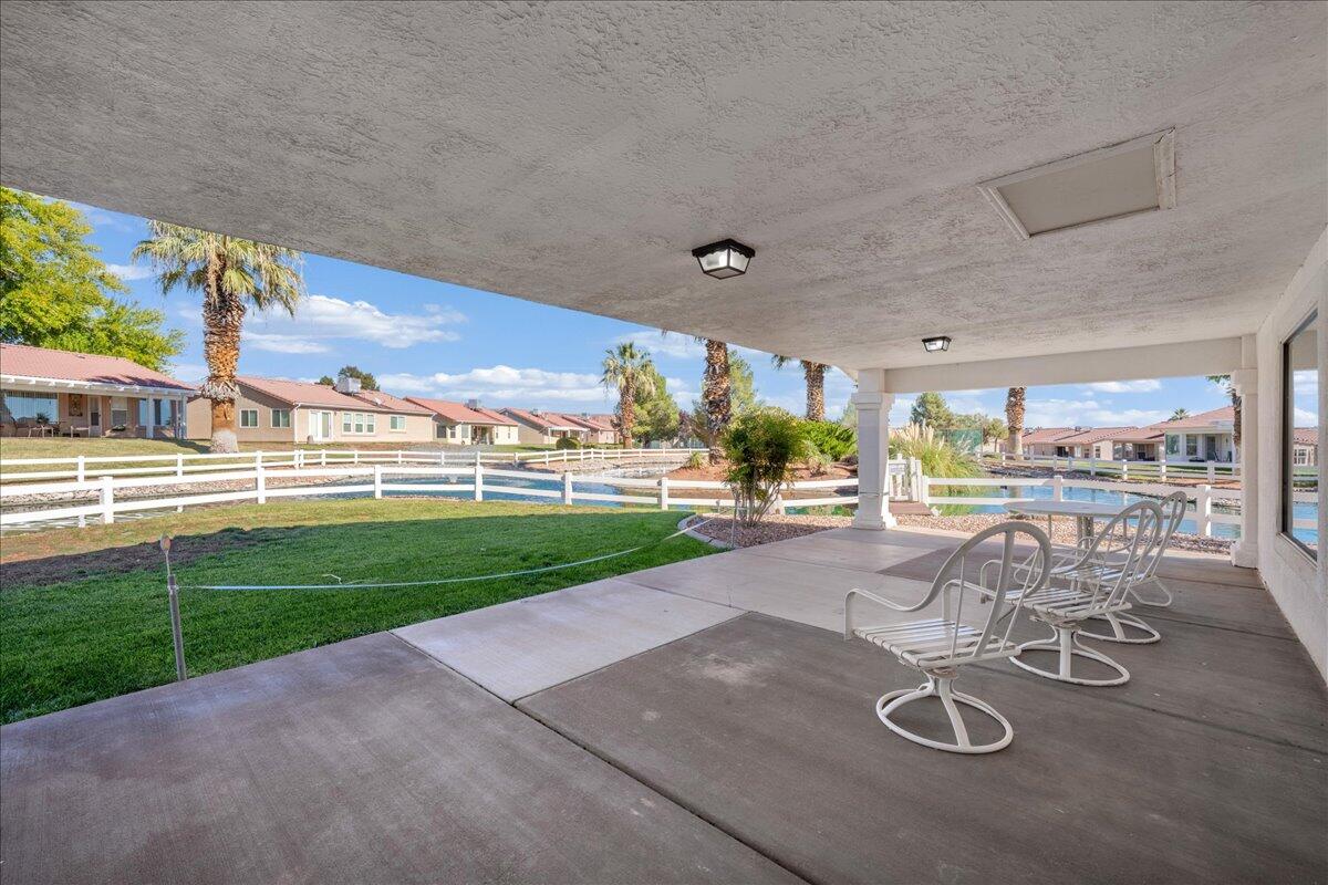 PADRE LAKES TOWNHOMES - Residential