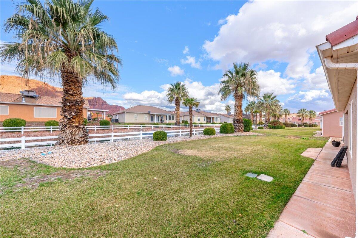 PADRE LAKES TOWNHOMES - Residential