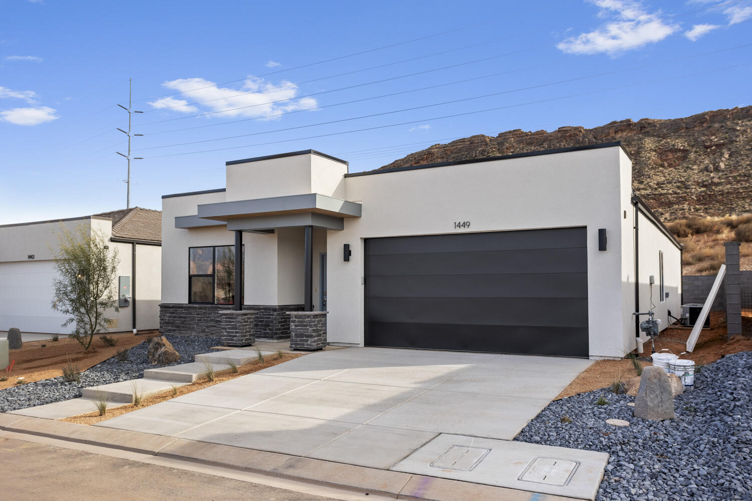 STANDING ROCK EAST AT LONG VALLEY - Residential