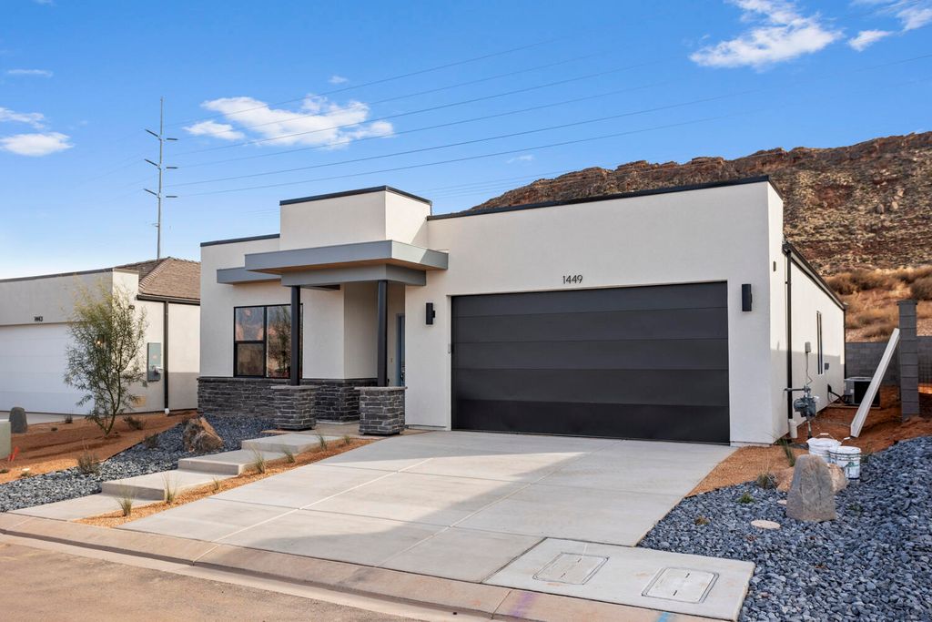 Photo of 1959 S Queens Garden Dr 4263 #4263, Washington, UT 84780 (MLS # 26-269880)