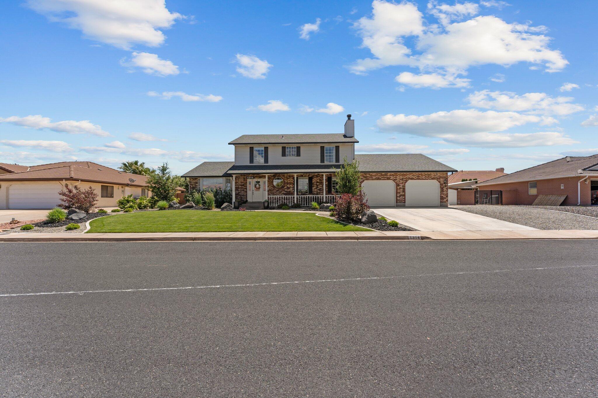 ST JAMES PLACE - Residential