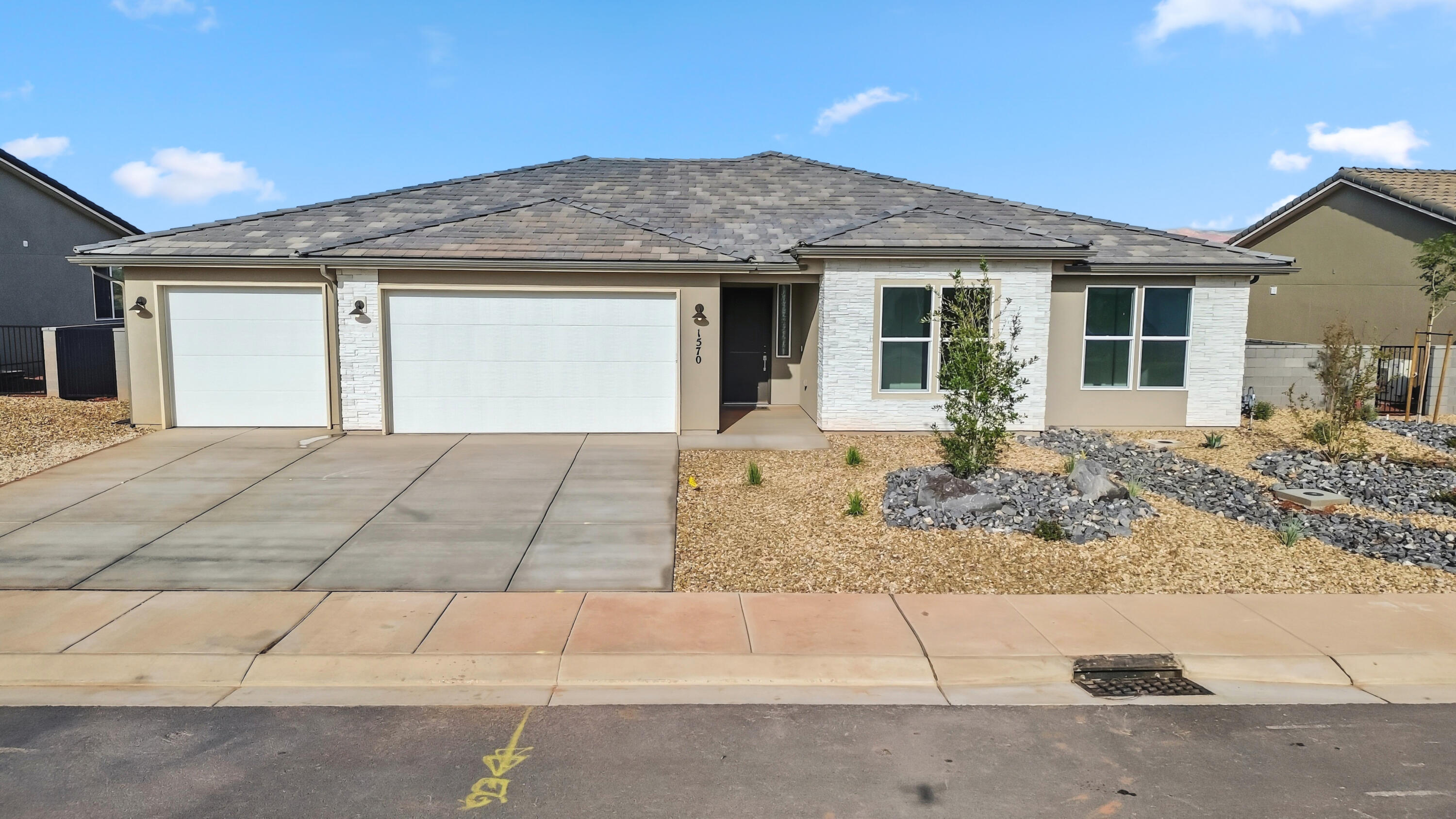 RED SLATE ESTATES - Residential