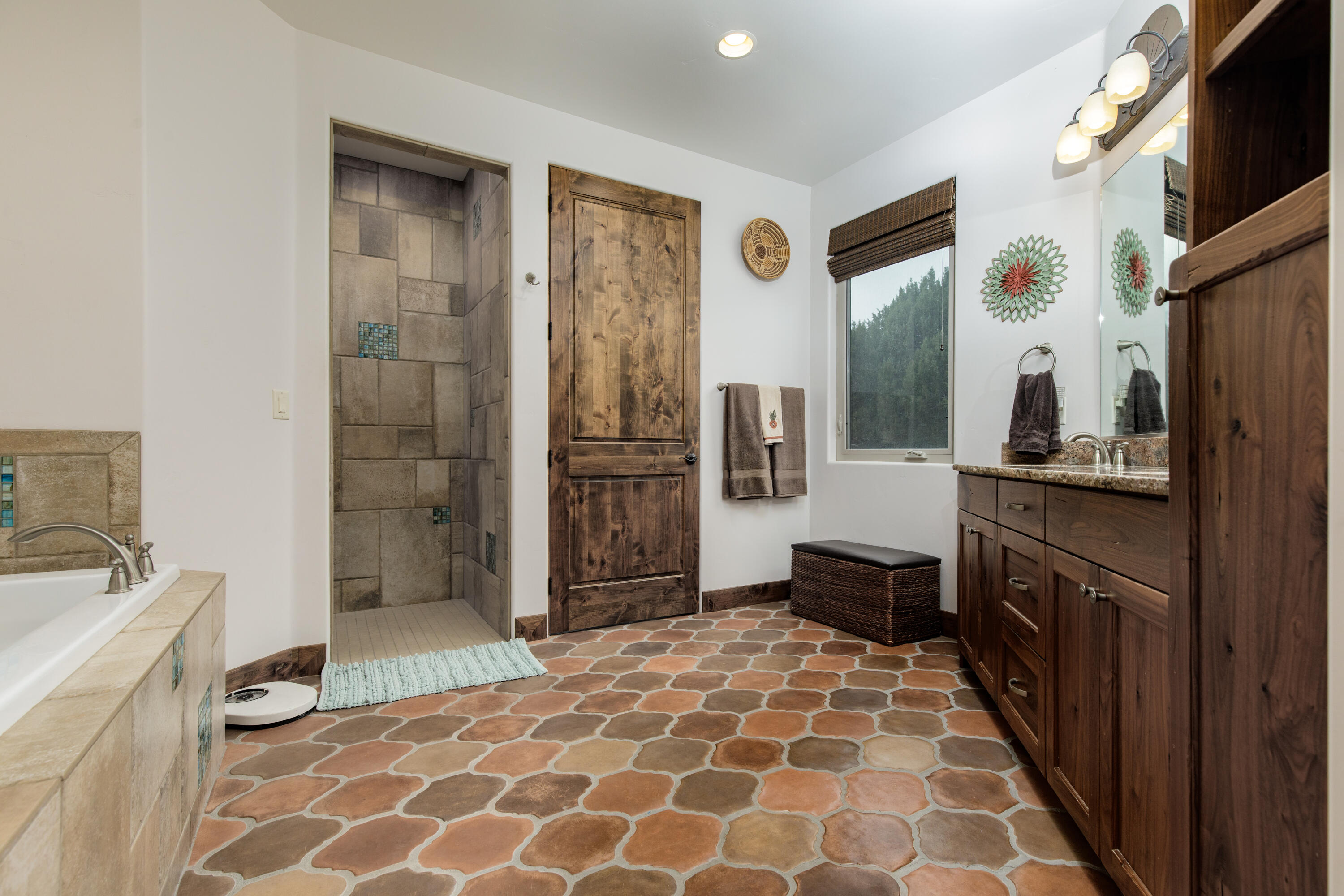 PINION HILLS - Residential