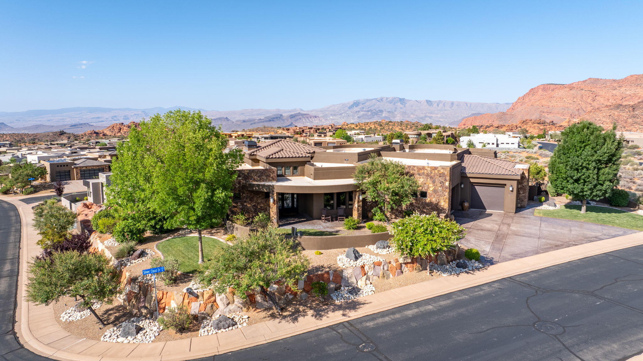 LEDGES OF ST GEORGE - Residential