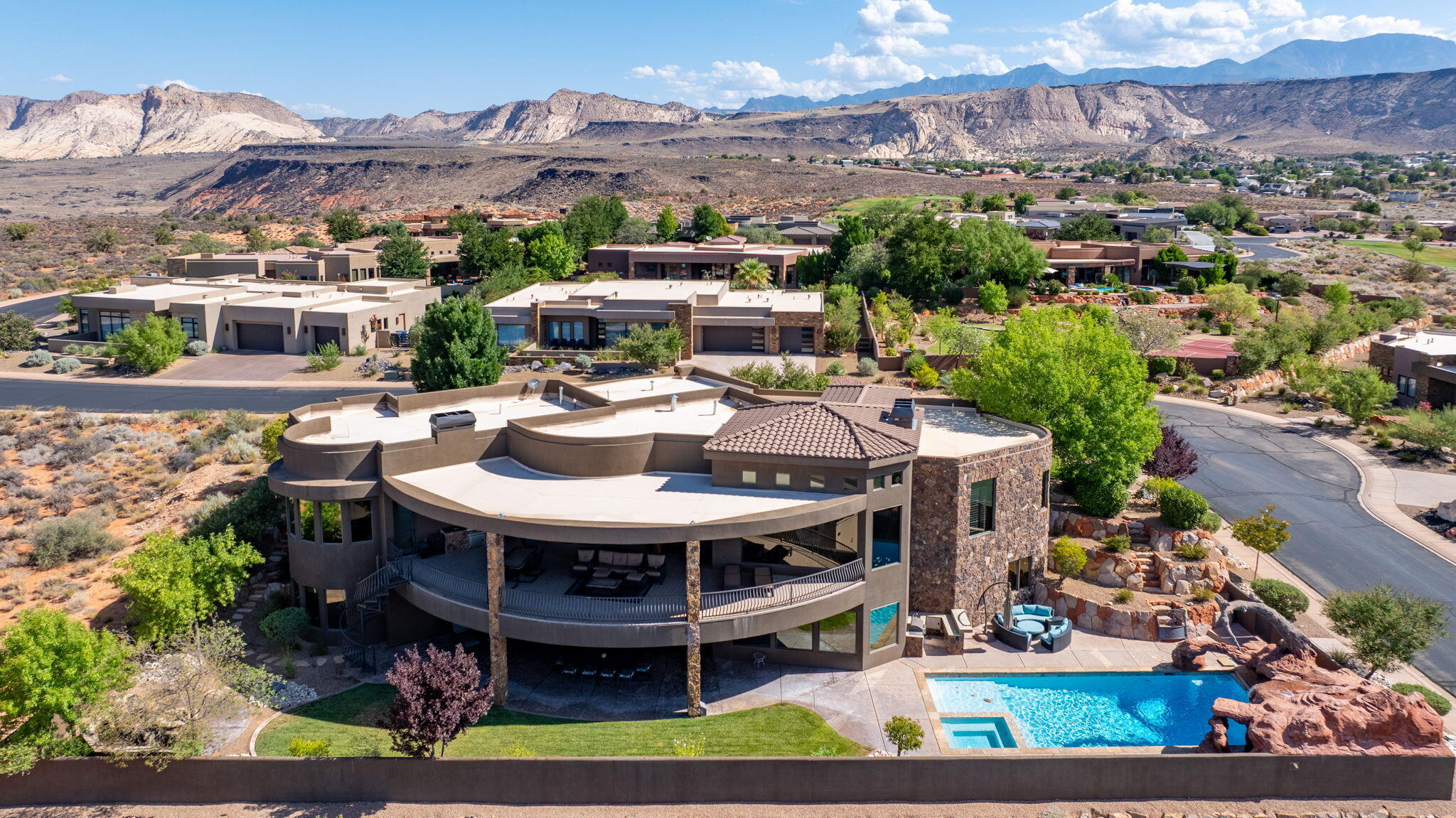 LEDGES OF ST GEORGE - Residential