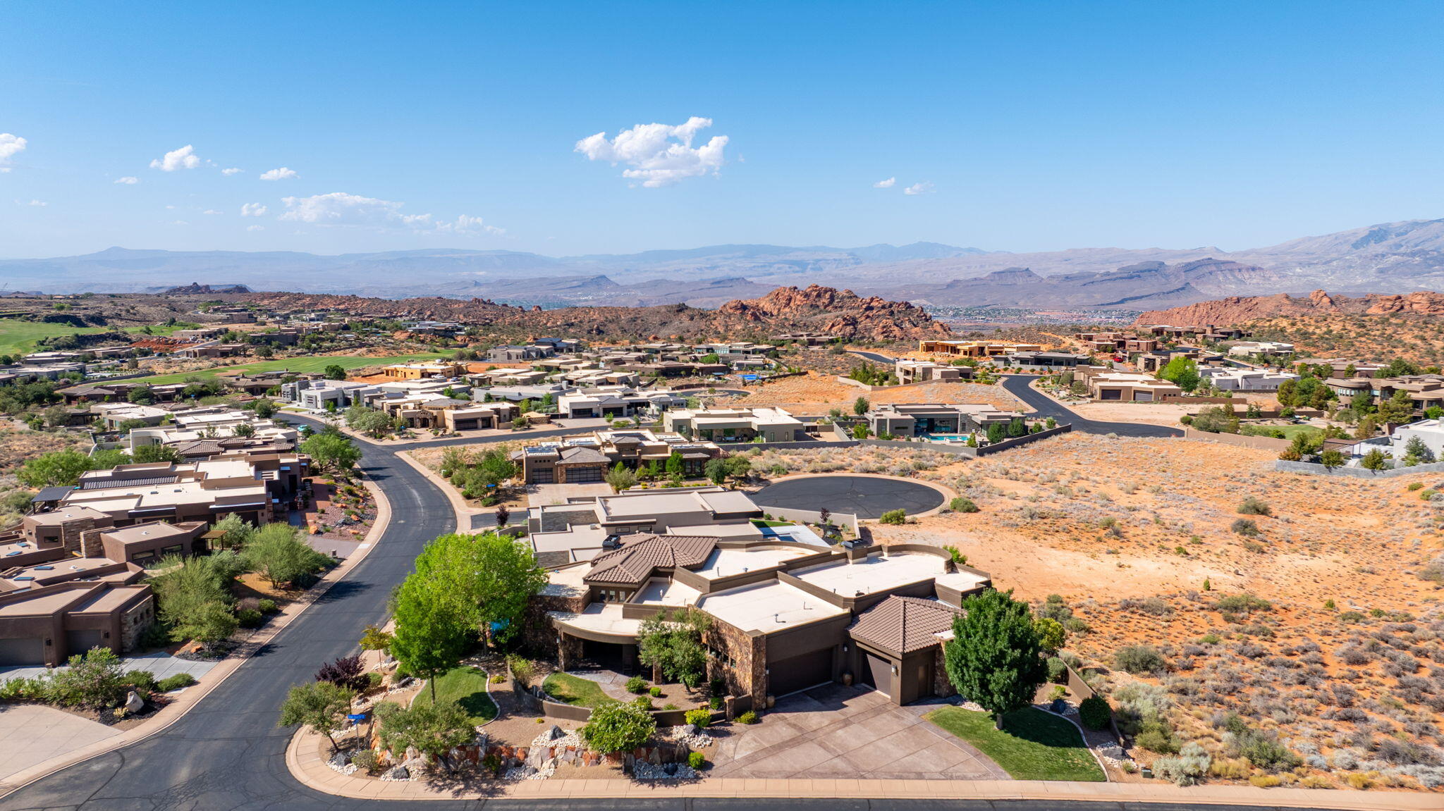 LEDGES OF ST GEORGE - Residential