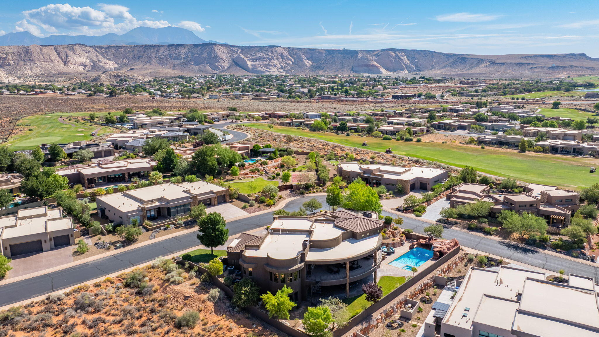 LEDGES OF ST GEORGE - Residential