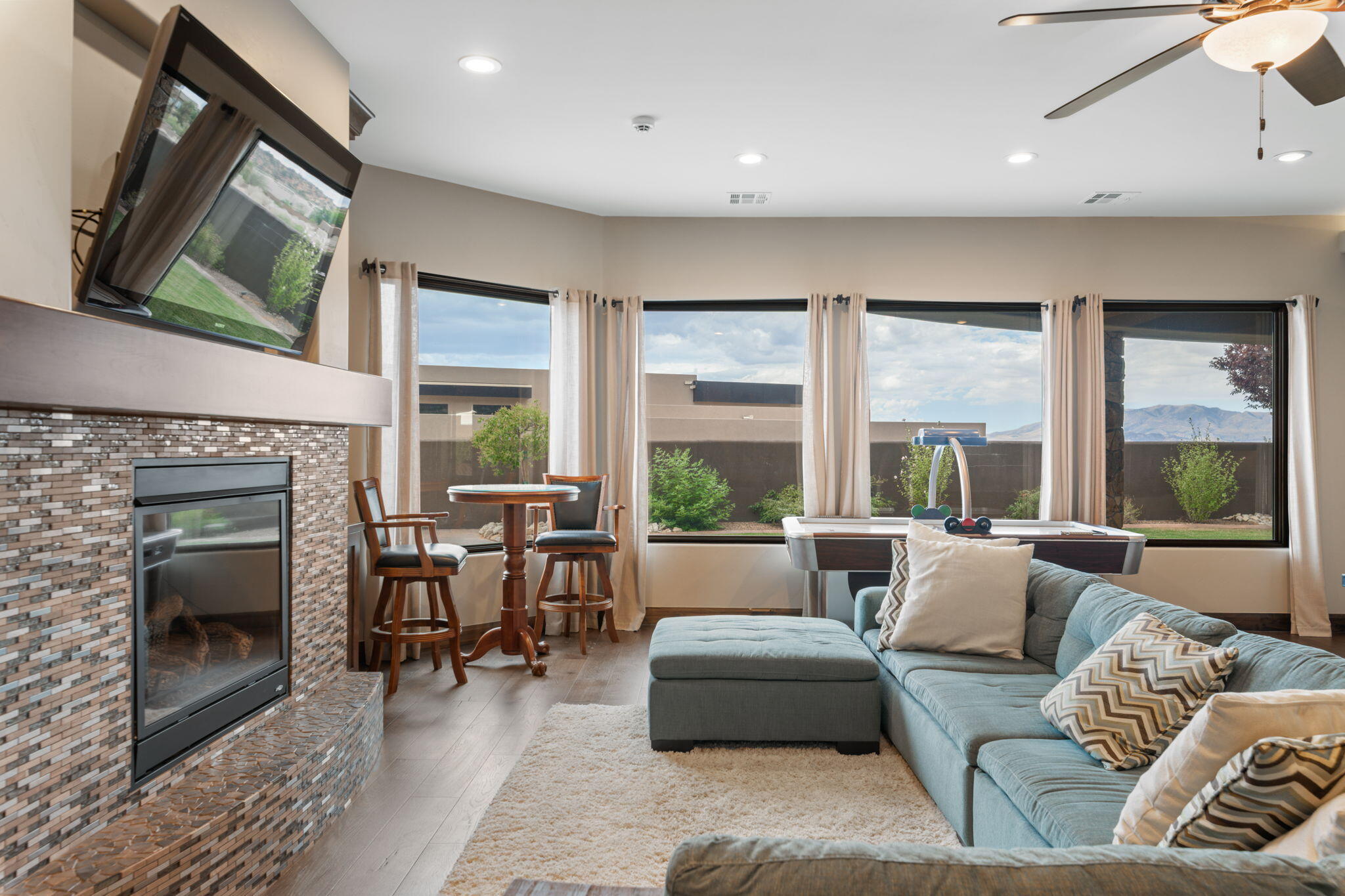 LEDGES OF ST GEORGE - Residential