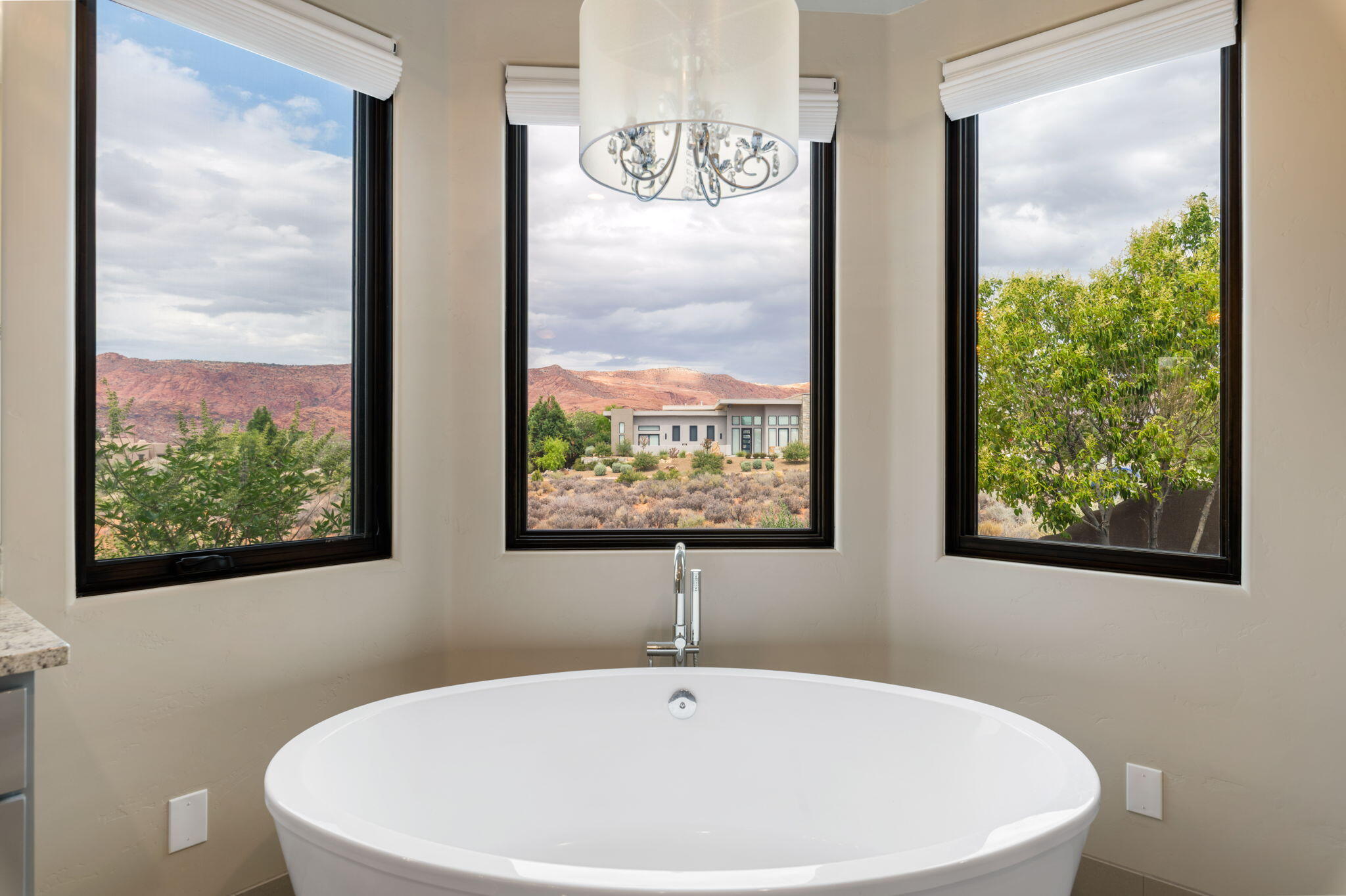 LEDGES OF ST GEORGE - Residential