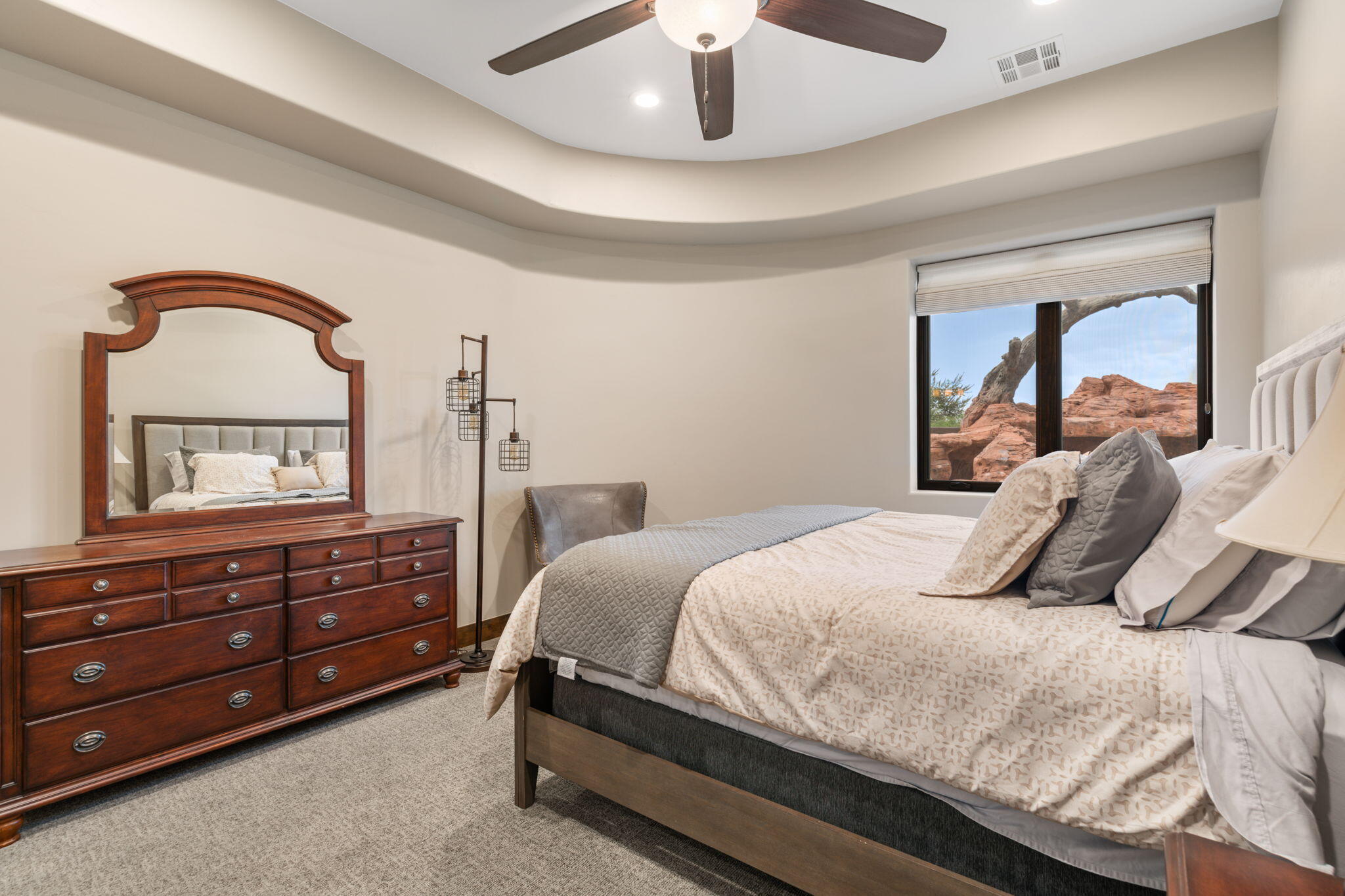 LEDGES OF ST GEORGE - Residential