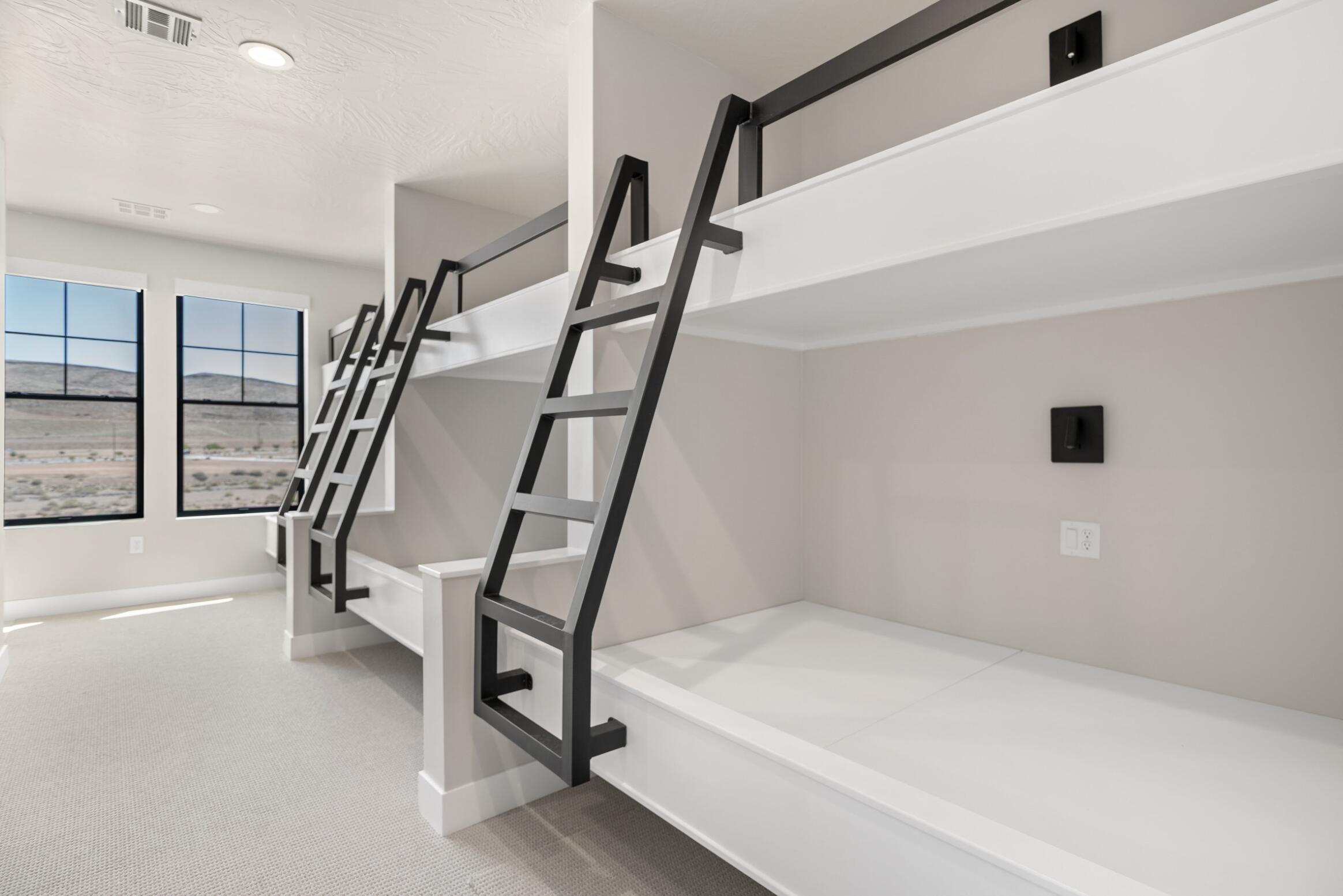 DESERT COLOR RESORT - Residential