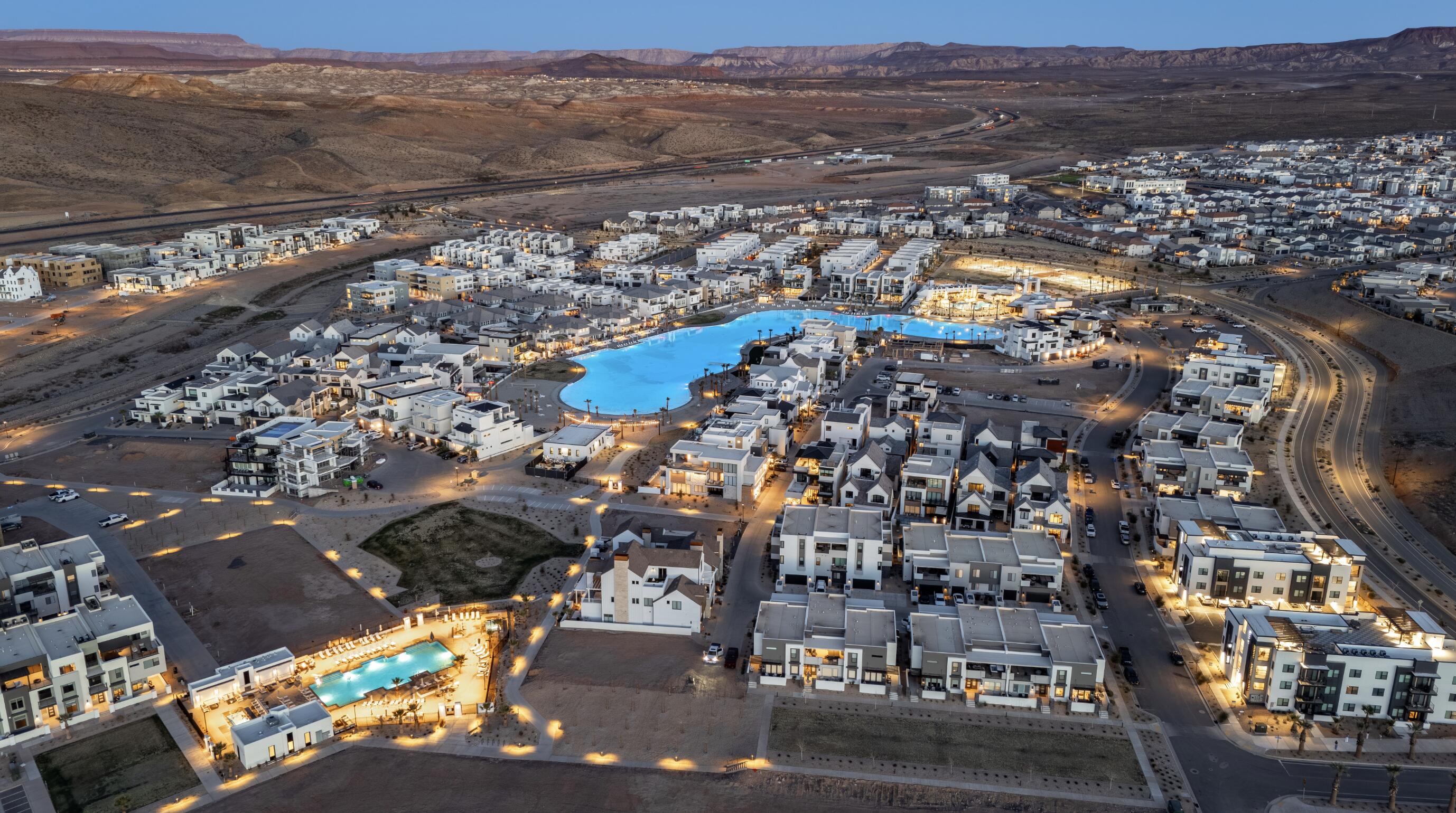 DESERT COLOR RESORT - Residential