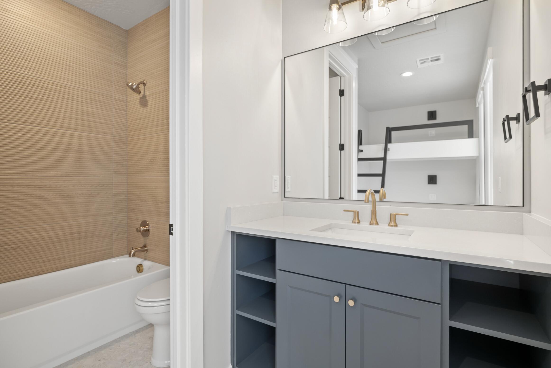 DESERT COLOR RESORT - Residential