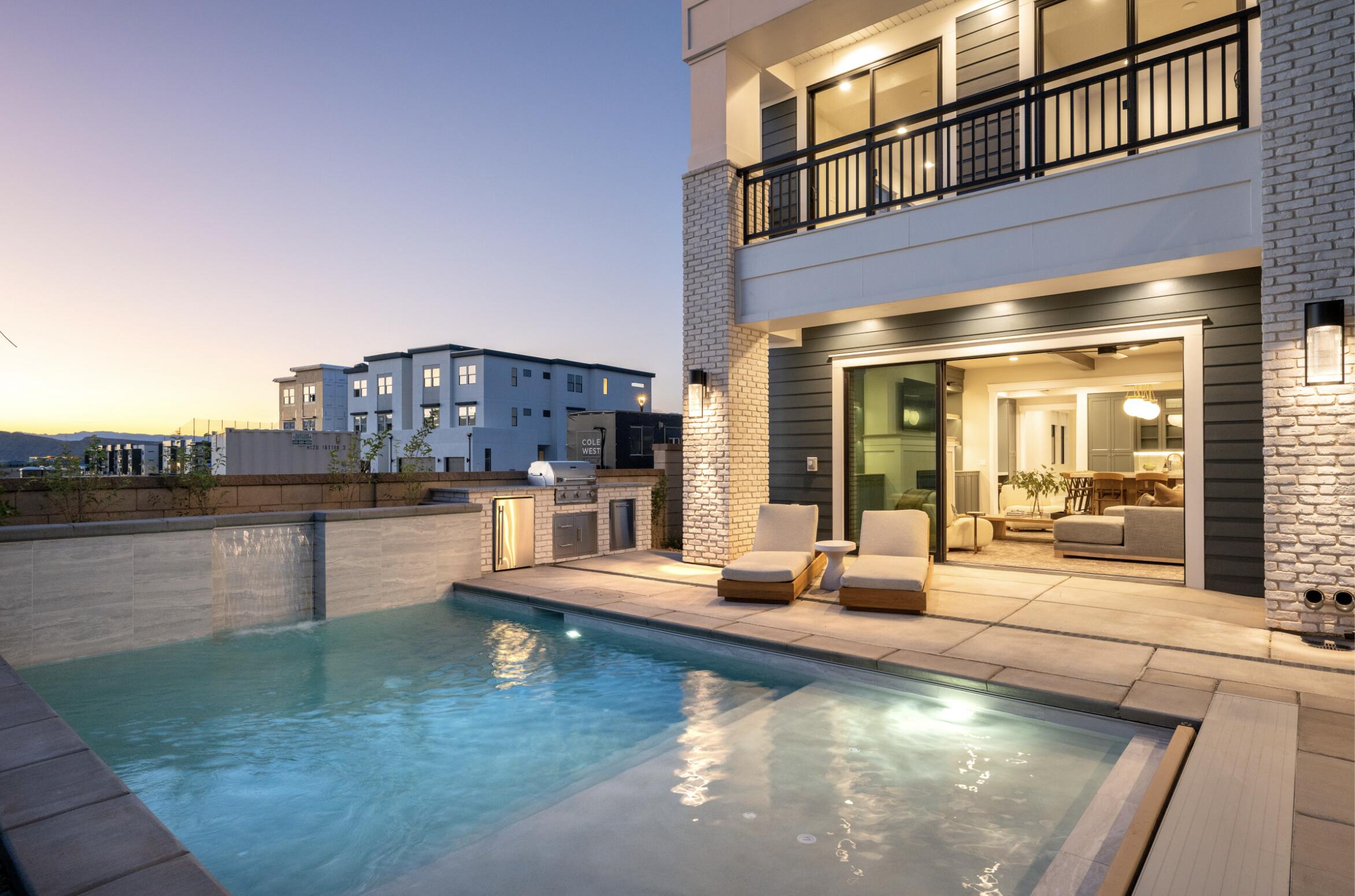 DESERT COLOR RESORT - Residential