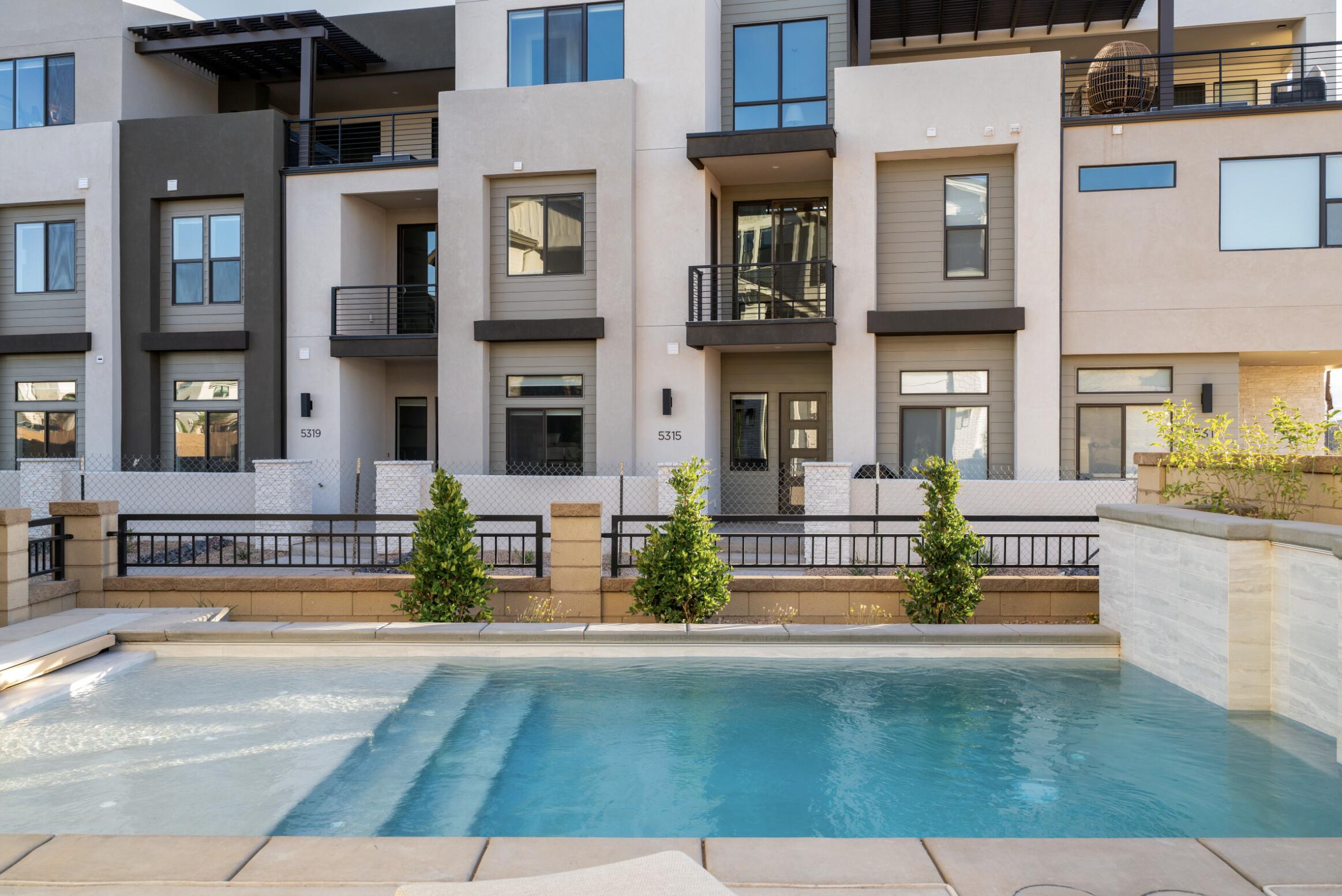 DESERT COLOR RESORT - Residential