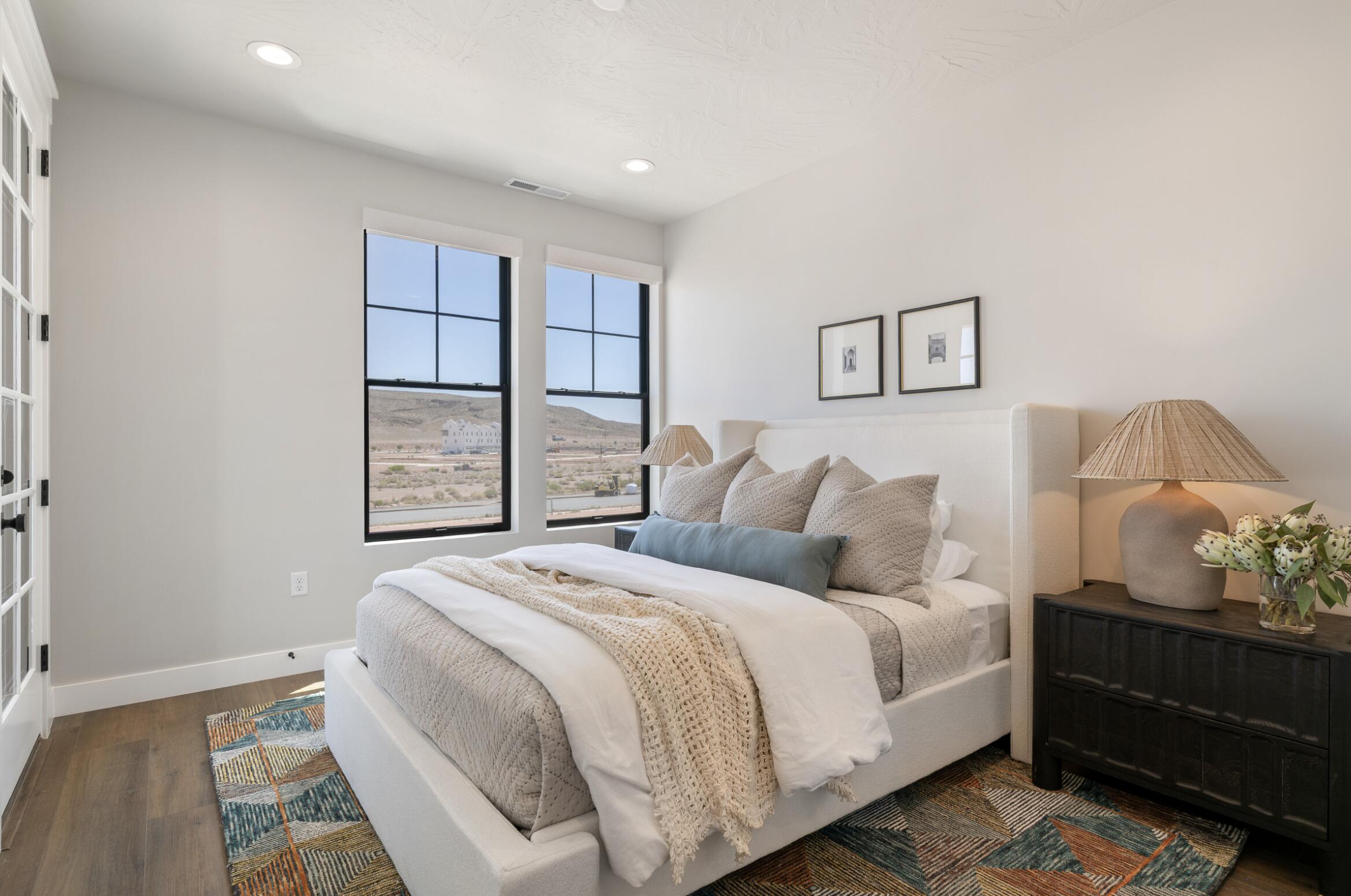 DESERT COLOR RESORT - Residential