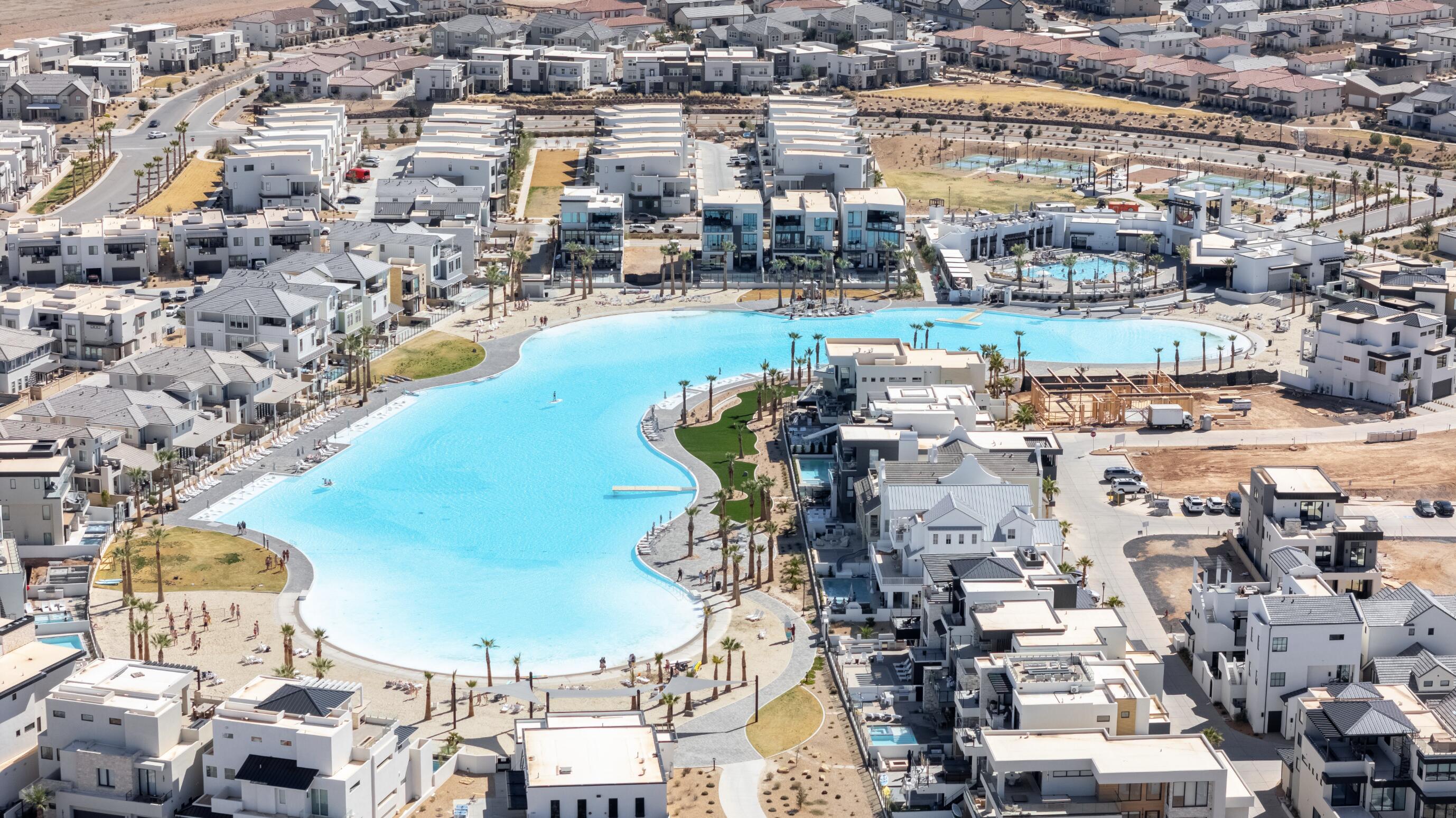 DESERT COLOR RESORT - Residential