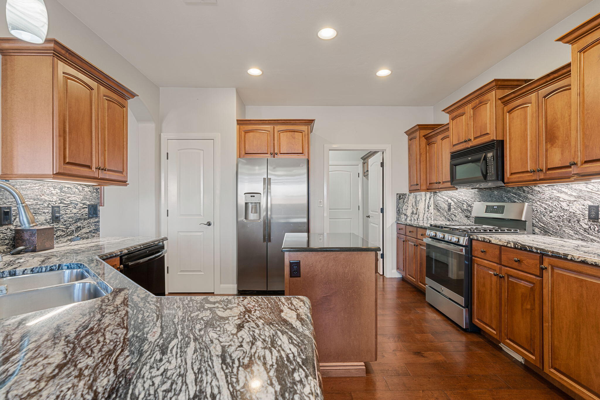 DESERT HILLS - Residential