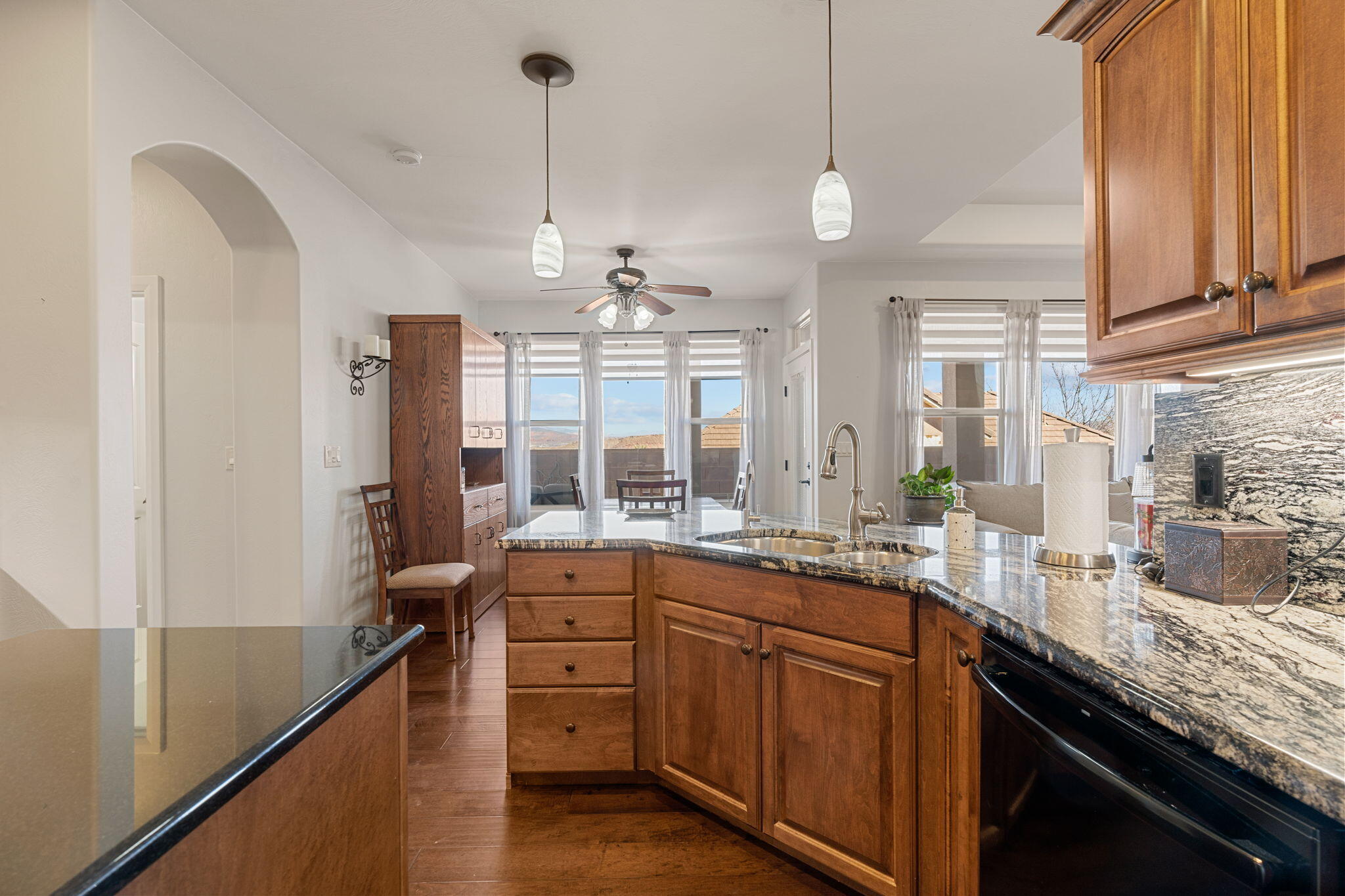 DESERT HILLS - Residential