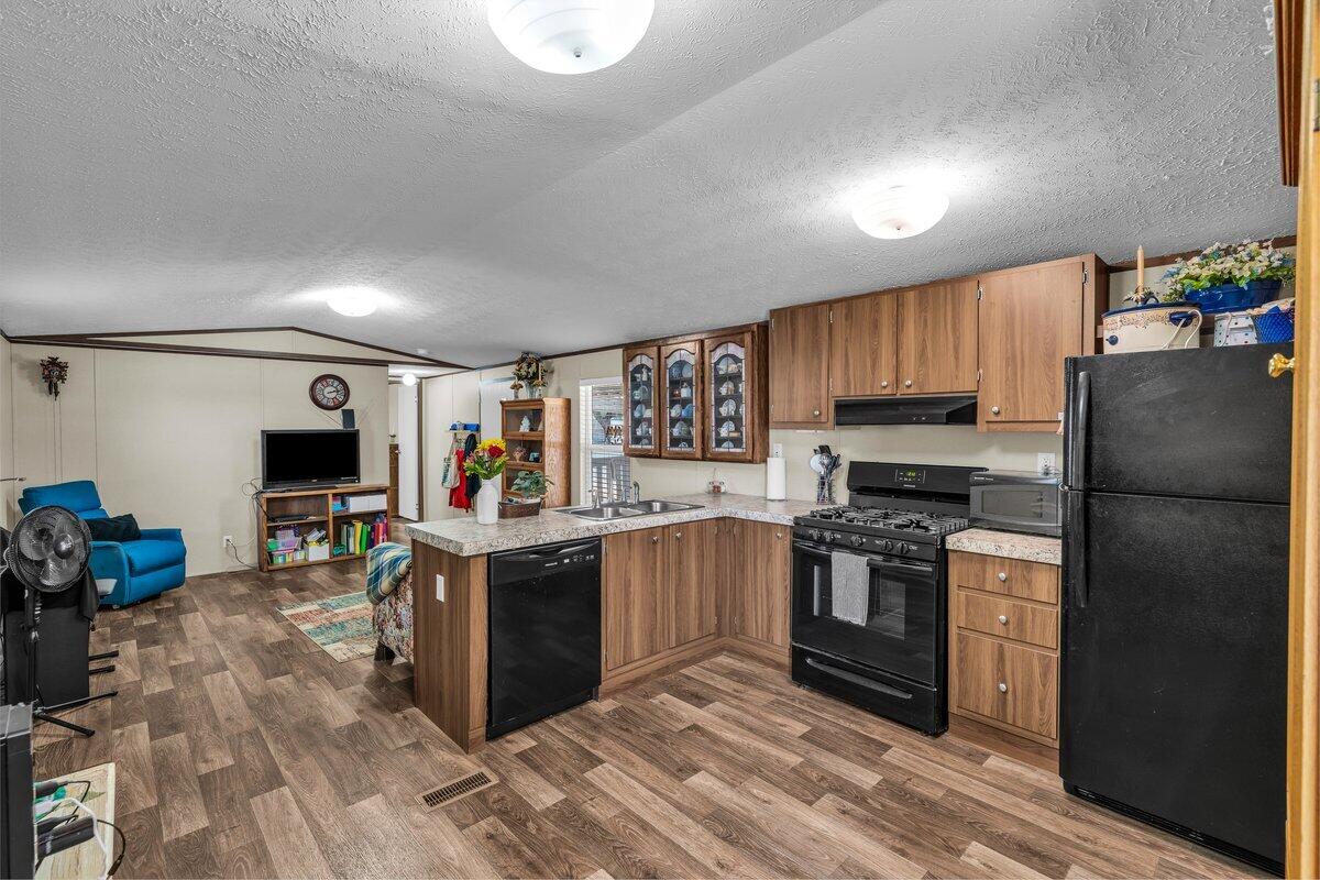 PLEASANT VIEW MOBILE HOME PARK - Residential