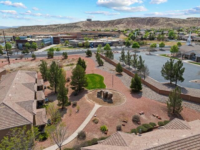 HIDDEN VALLEY TOWN HOMES - Residential