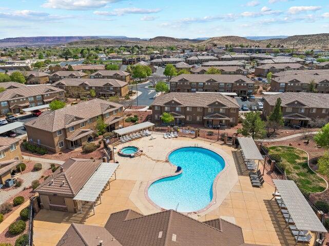 HIDDEN VALLEY TOWN HOMES - Residential