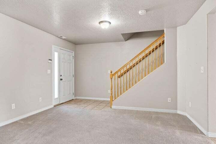 HIDDEN VALLEY TOWN HOMES - Residential