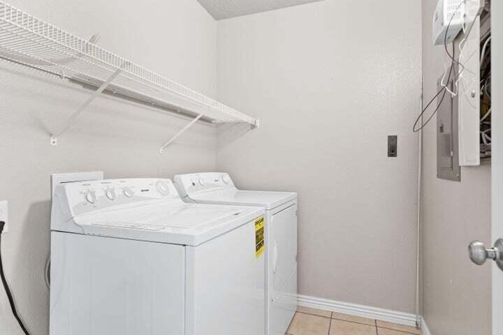 HIDDEN VALLEY TOWN HOMES - Residential