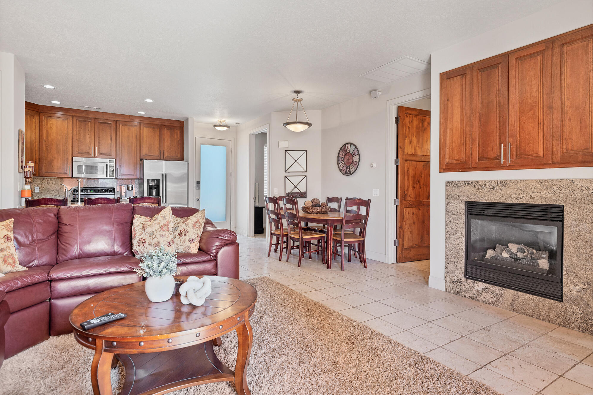 BLACKROCK CONDOS AT STONEBRIDGE - Residential