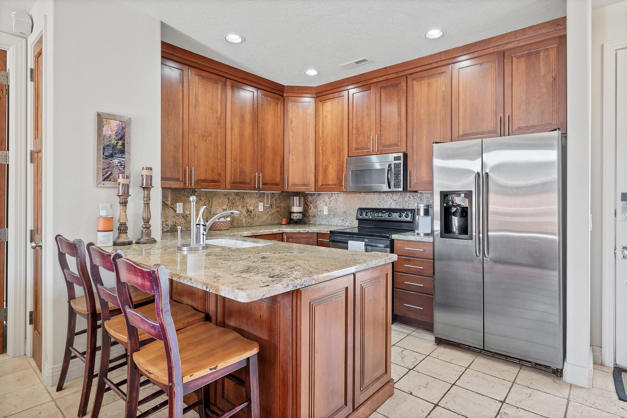 BLACKROCK CONDOS AT STONEBRIDGE - Residential