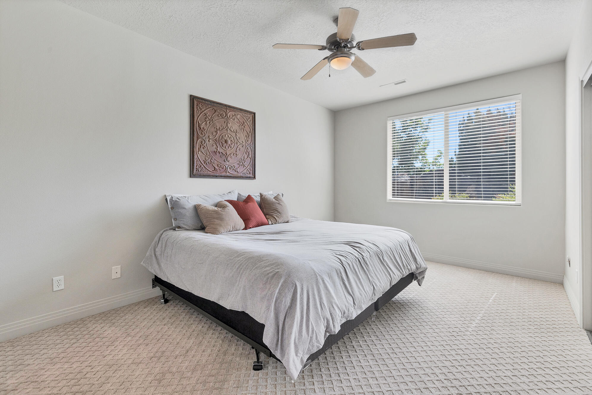 BLACKROCK CONDOS AT STONEBRIDGE - Residential