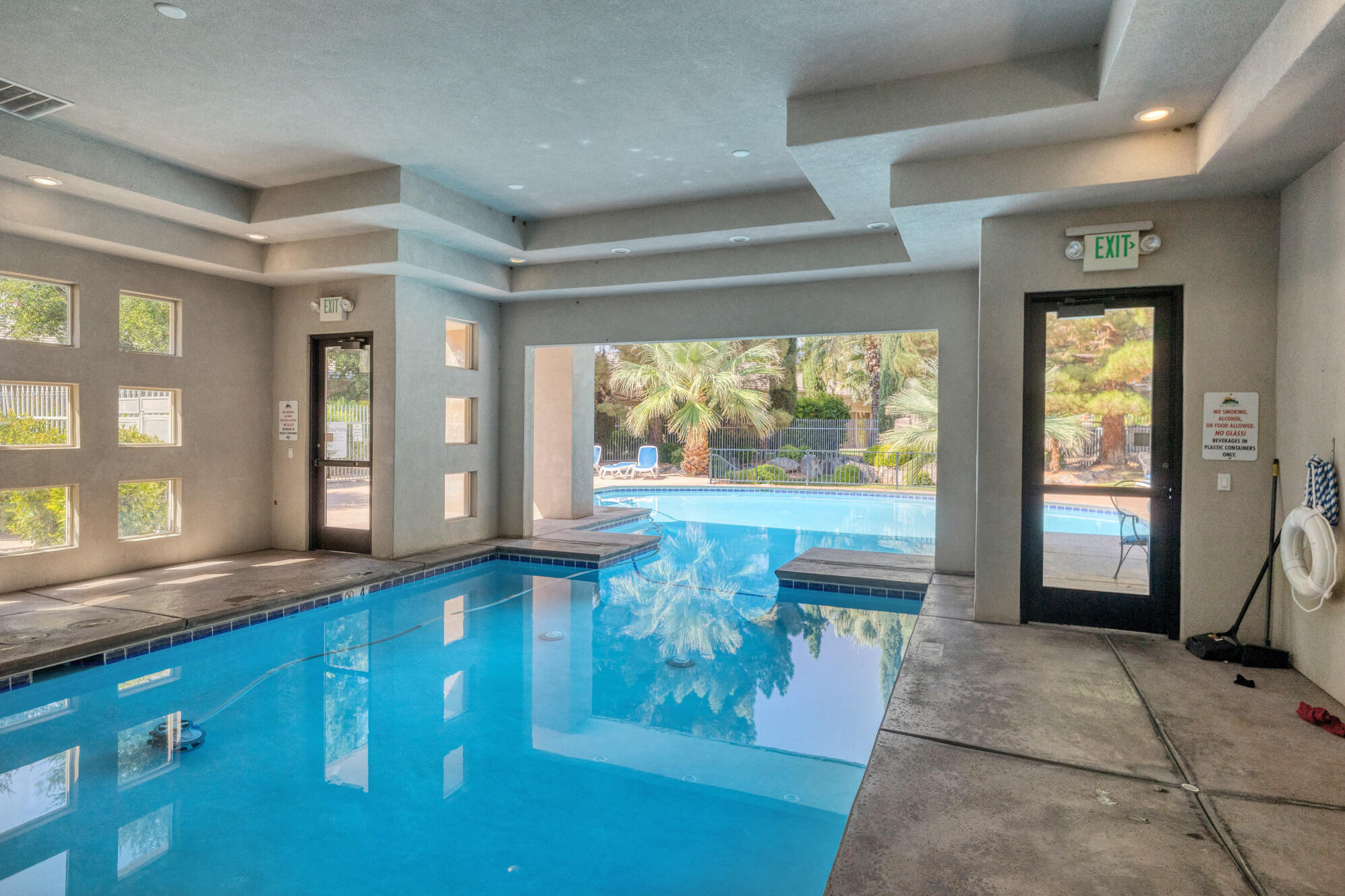 BLACKROCK CONDOS AT STONEBRIDGE - Residential