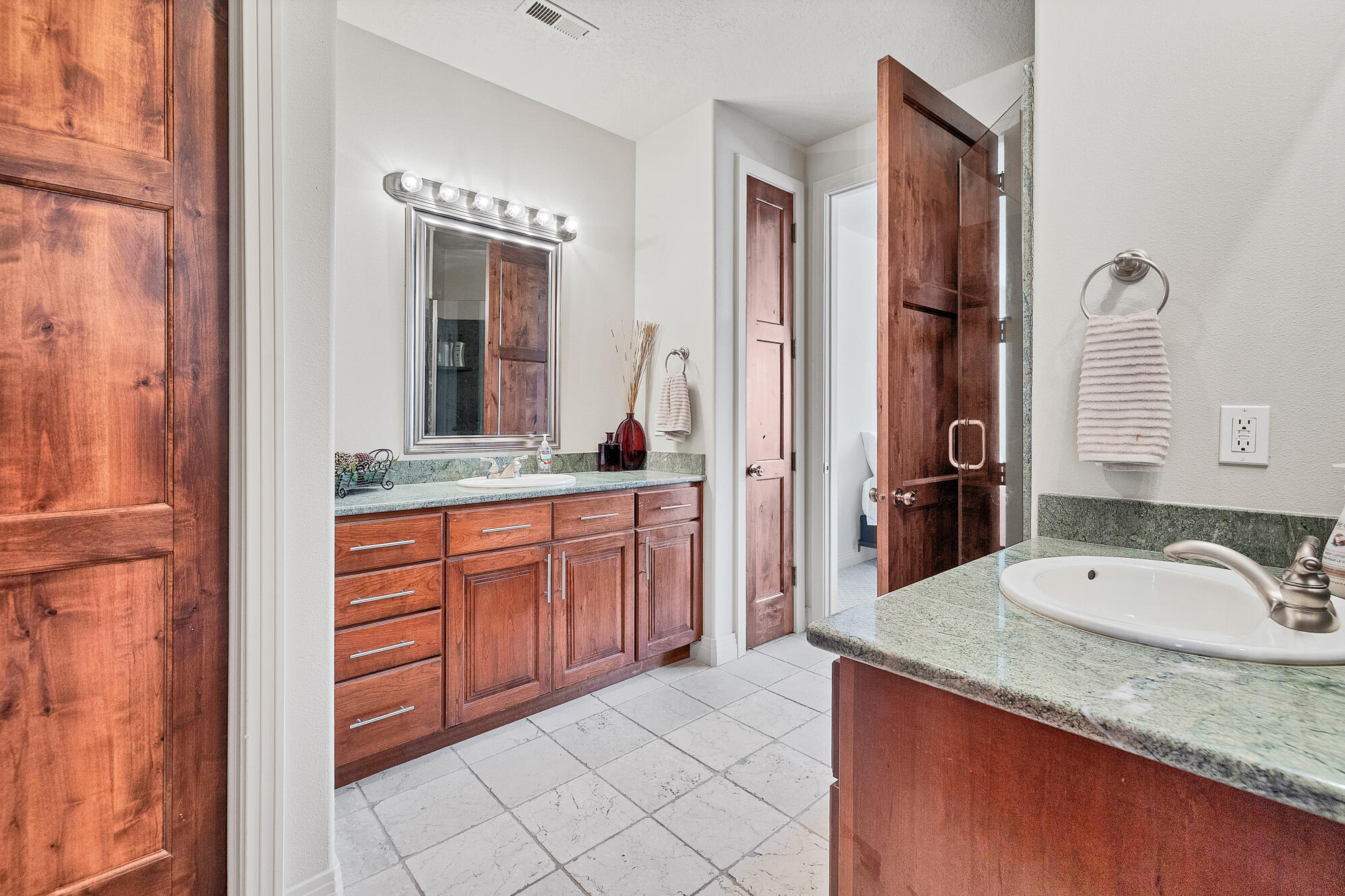 BLACKROCK CONDOS AT STONEBRIDGE - Residential