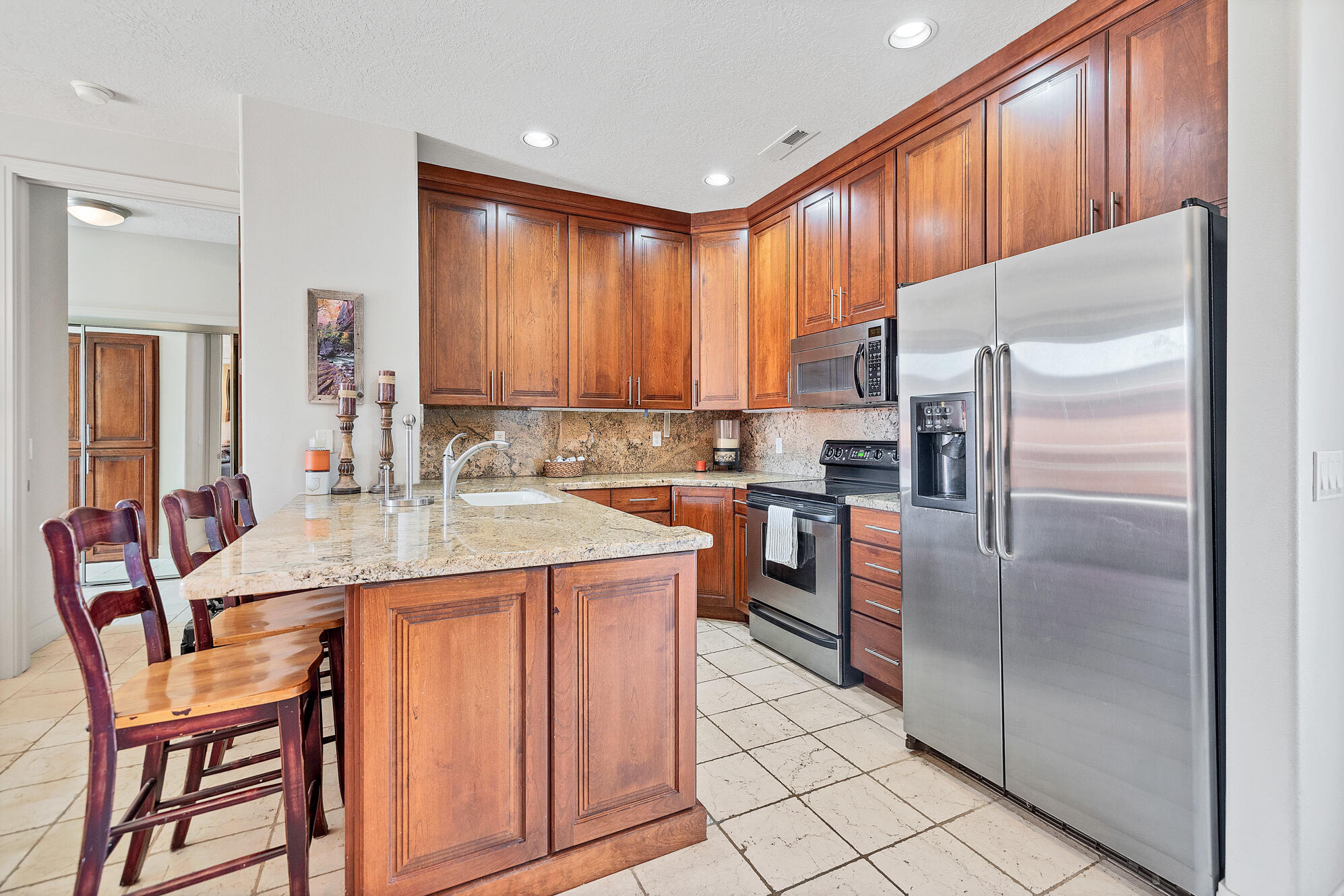 BLACKROCK CONDOS AT STONEBRIDGE - Residential