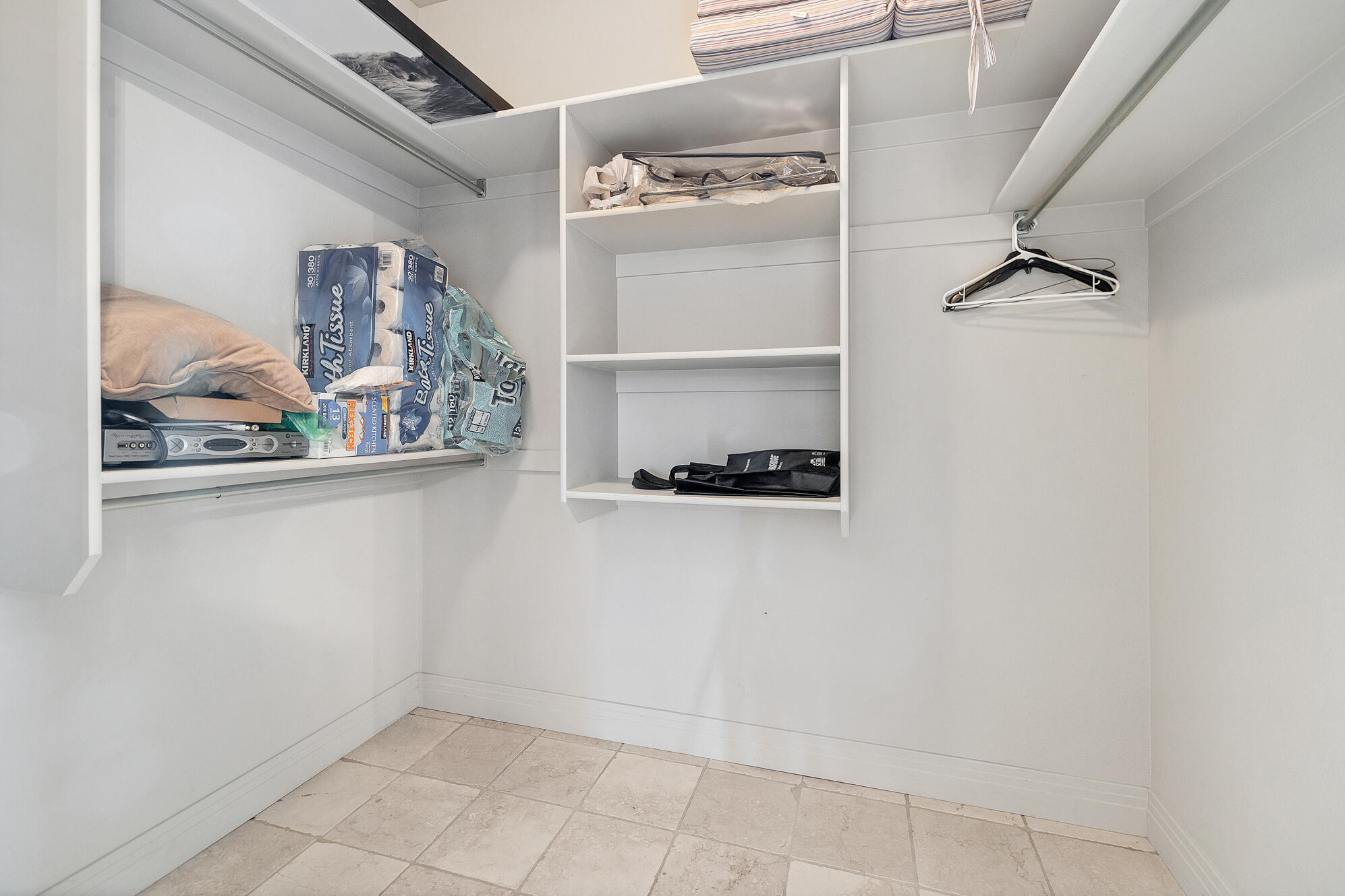 BLACKROCK CONDOS AT STONEBRIDGE - Residential