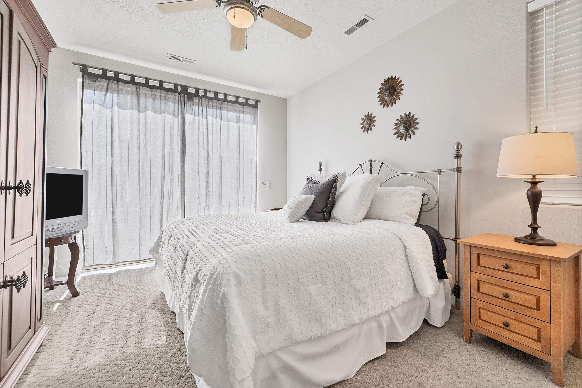 BLACKROCK CONDOS AT STONEBRIDGE - Residential