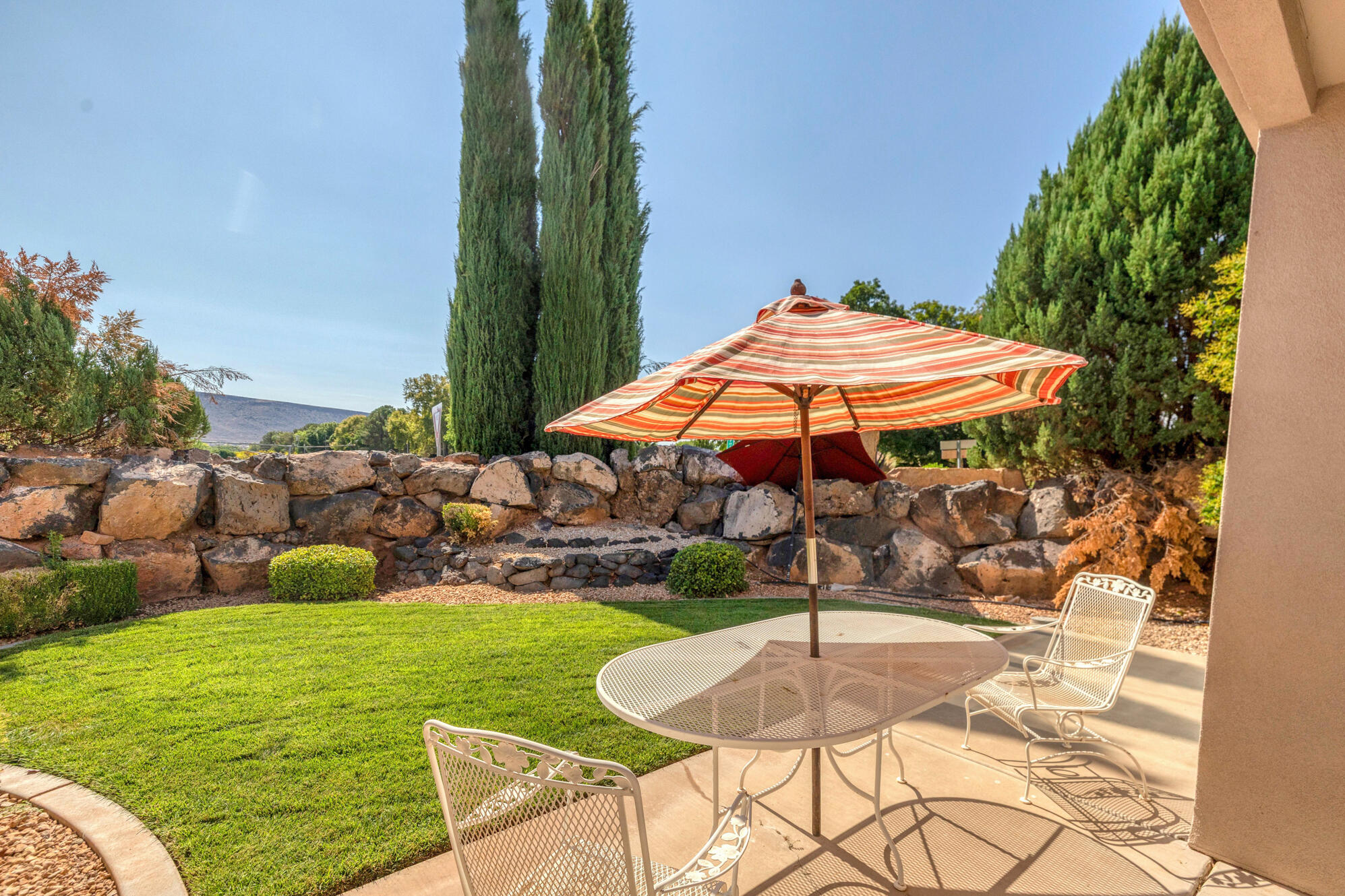 BLACKROCK CONDOS AT STONEBRIDGE - Residential