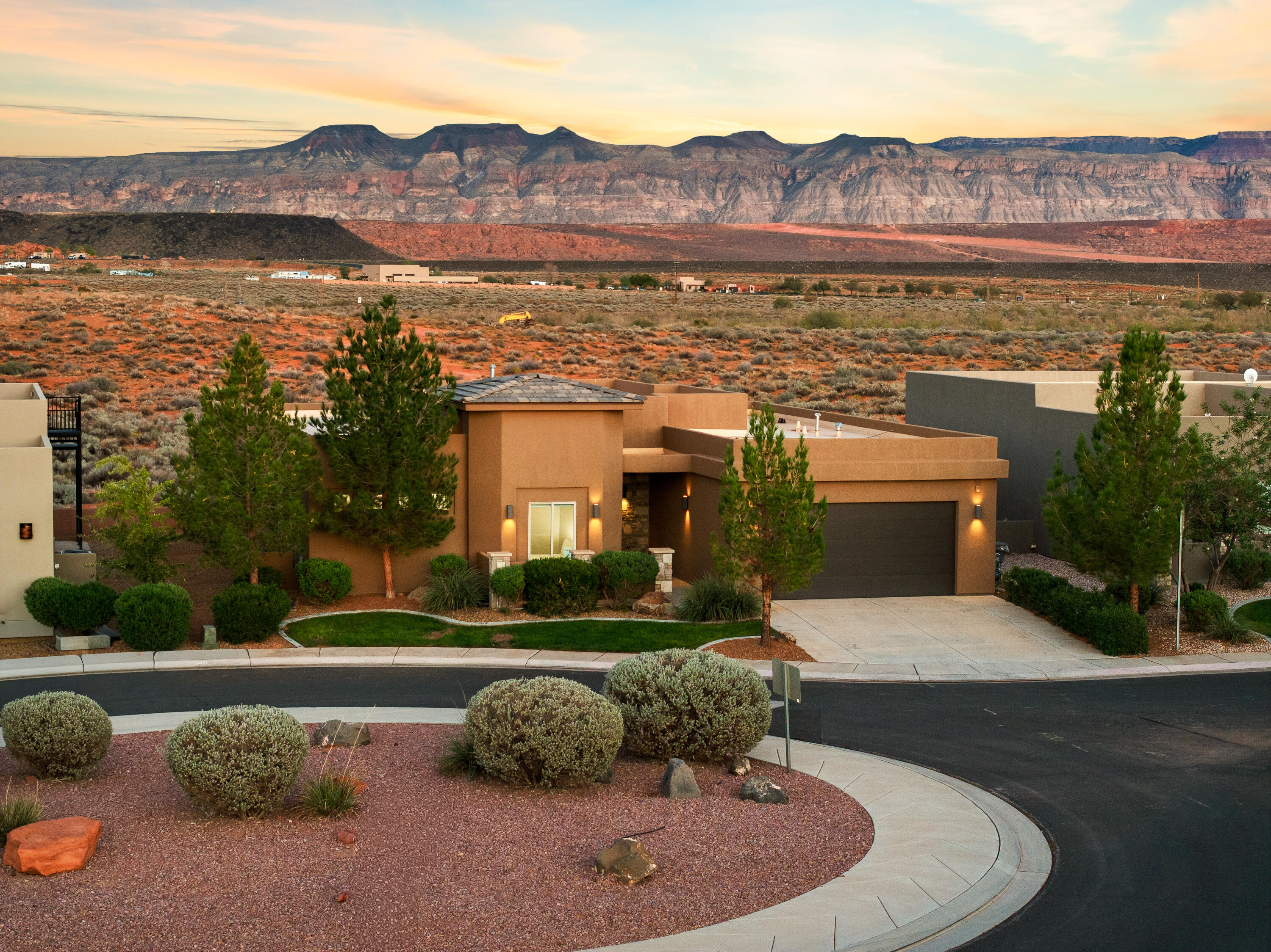 RETREAT AT SAND HOLLOW RESORT - Residential