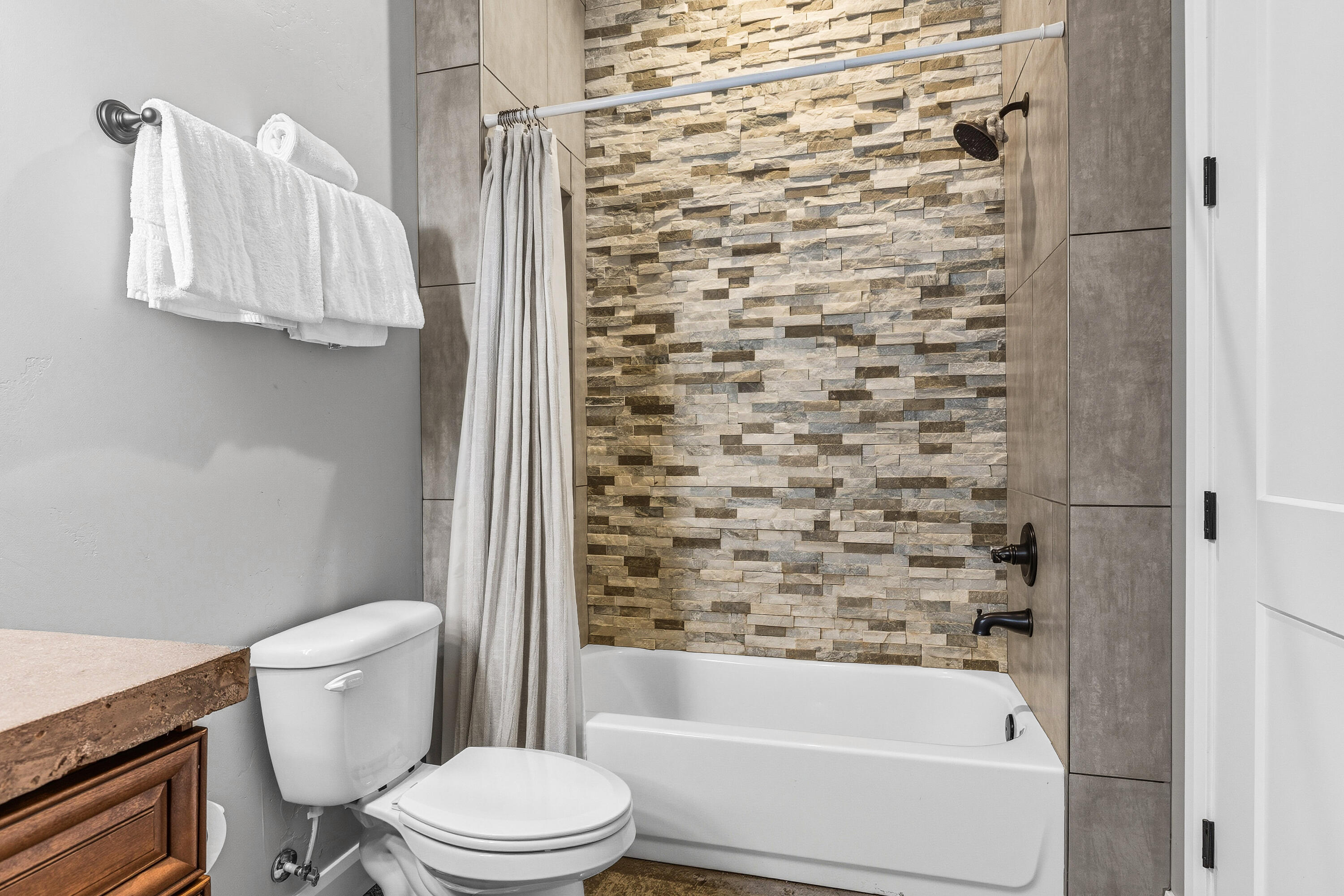 RETREAT AT SAND HOLLOW RESORT - Residential